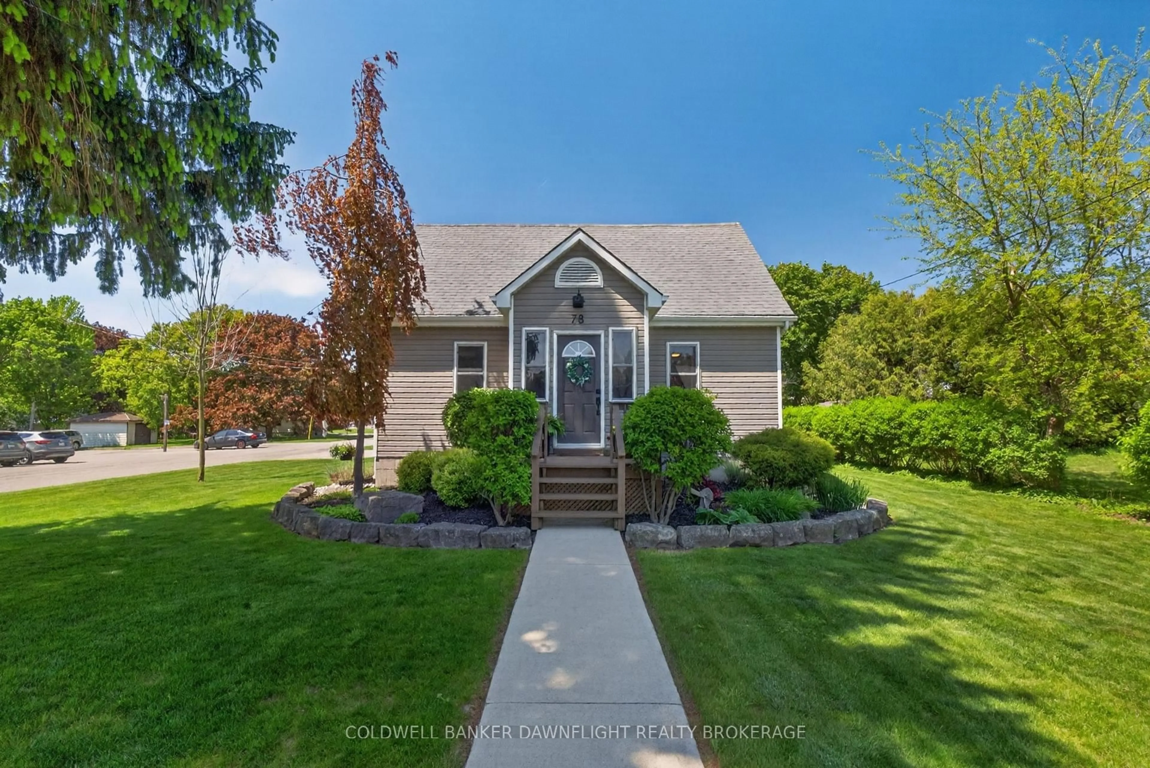 Unknown for 78 Queen St, Bluewater Ontario N0M 1X0