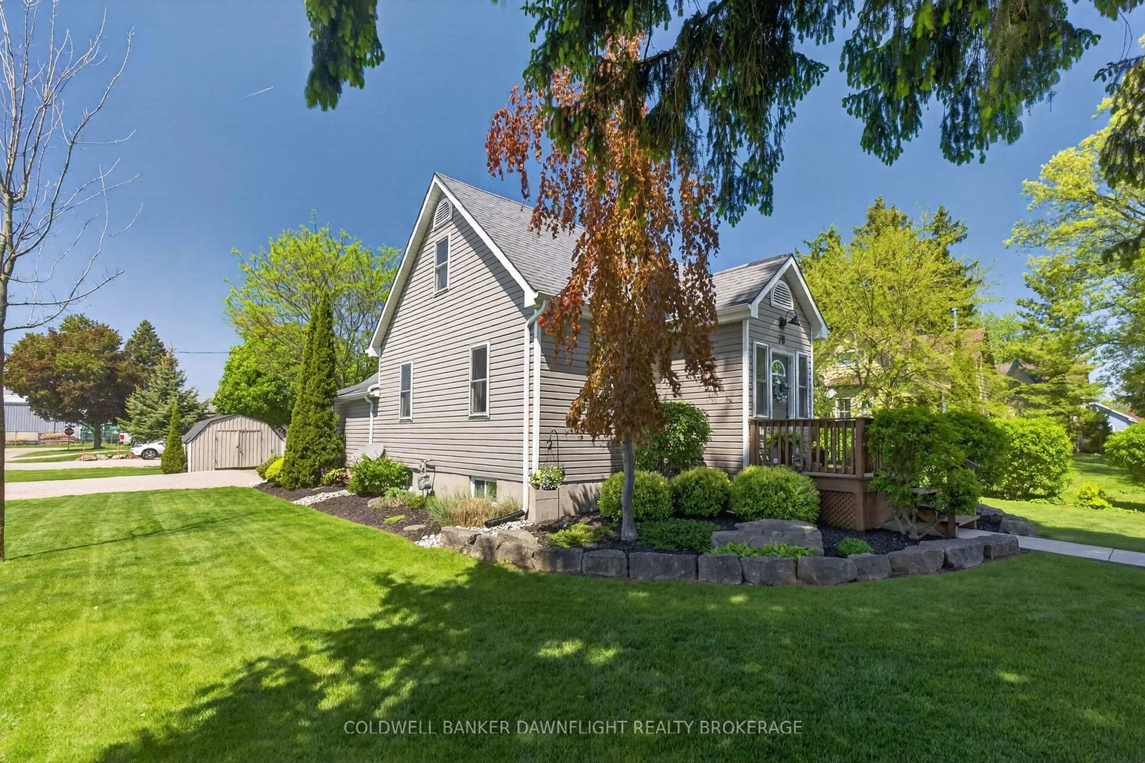 A pic from outside/outdoor area/front of a property/back of a property/a pic from drone, street for 78 Queen St, Bluewater Ontario N0M 1X0