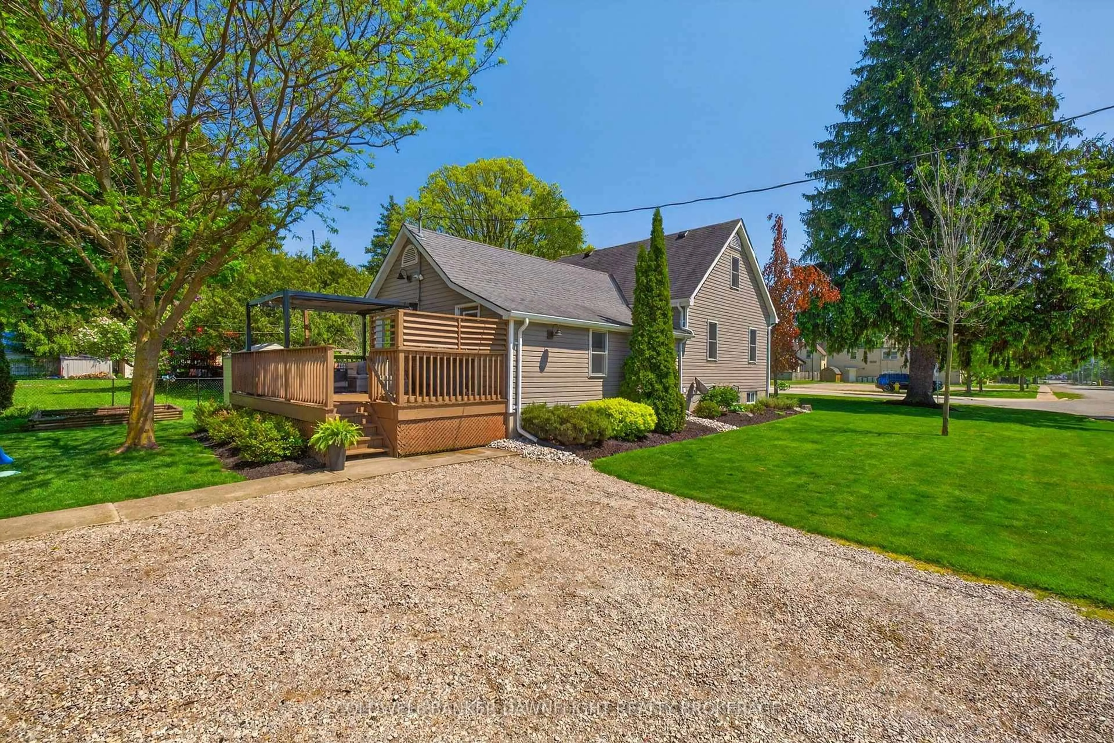 A pic from outside/outdoor area/front of a property/back of a property/a pic from drone, street for 78 Queen St, Bluewater Ontario N0M 1X0