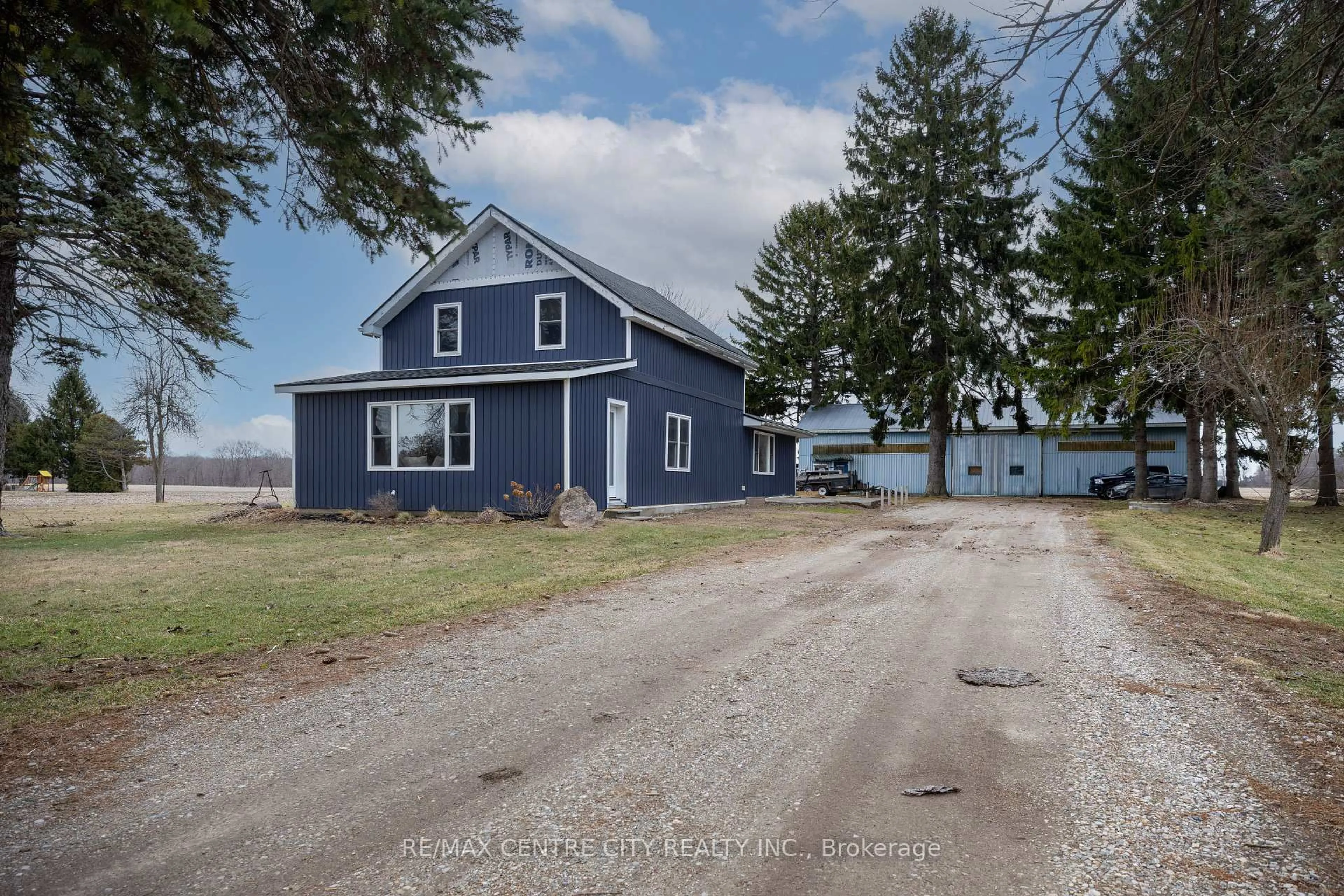 A pic from outside/outdoor area/front of a property/back of a property/a pic from drone, street for 26179 Talbot Line, West Elgin Ontario N0L 2P0
