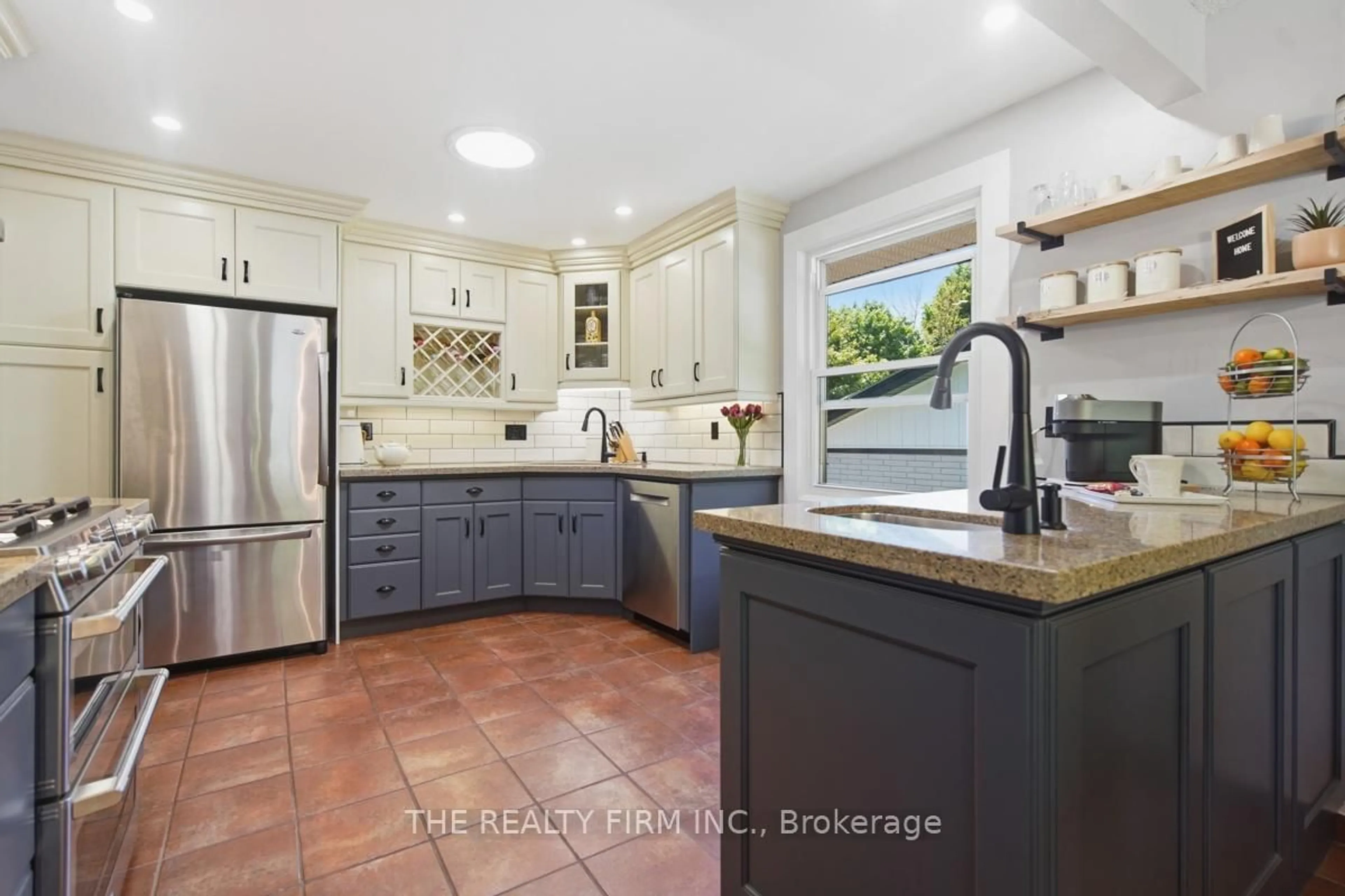 Open concept kitchen, ceramic/tile floor for 742 Cranbrook Rd, London South Ontario N6K 1W9