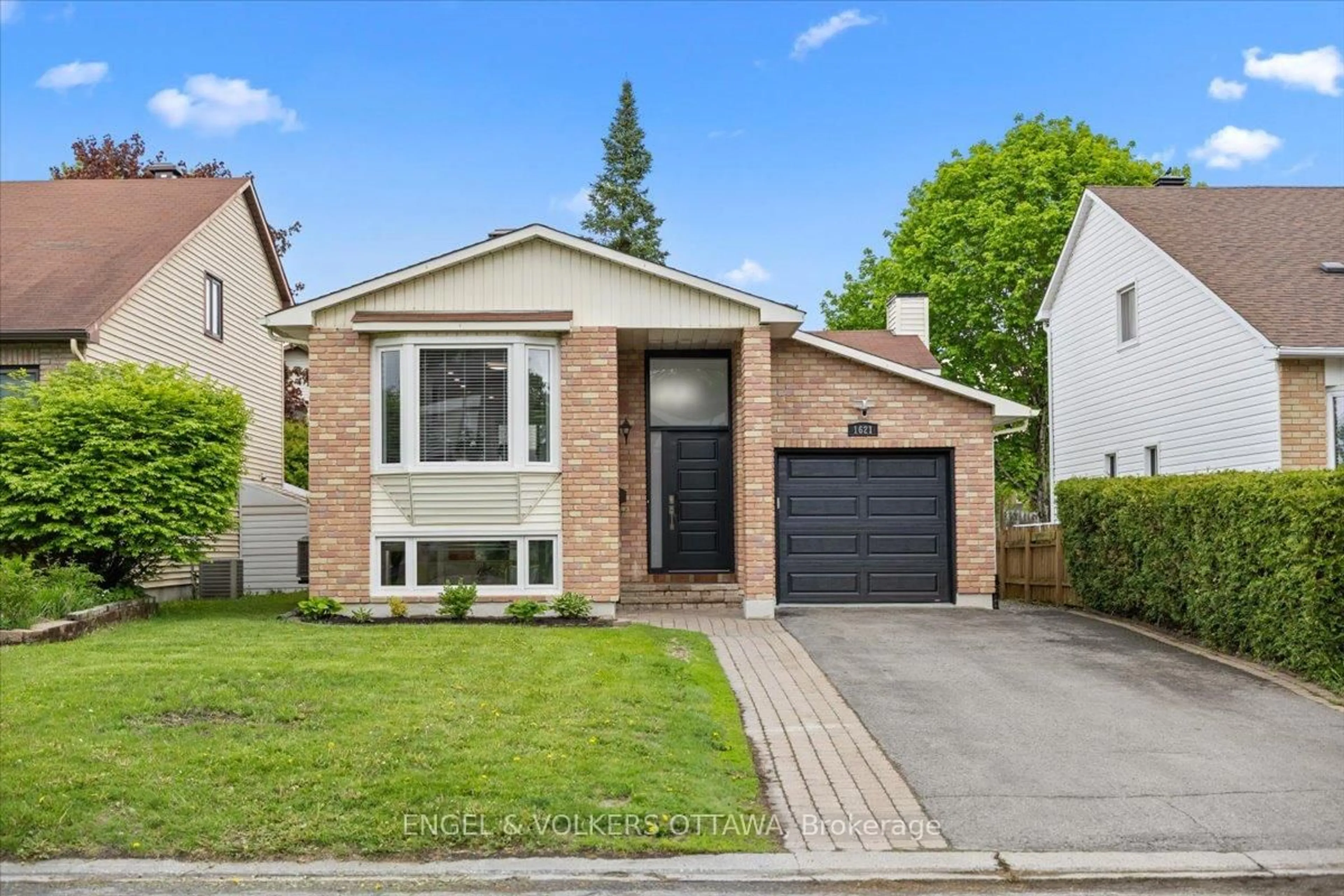 Home with brick exterior material, street for 1621 Boyer Rd, Ottawa Ontario K1C 3H5