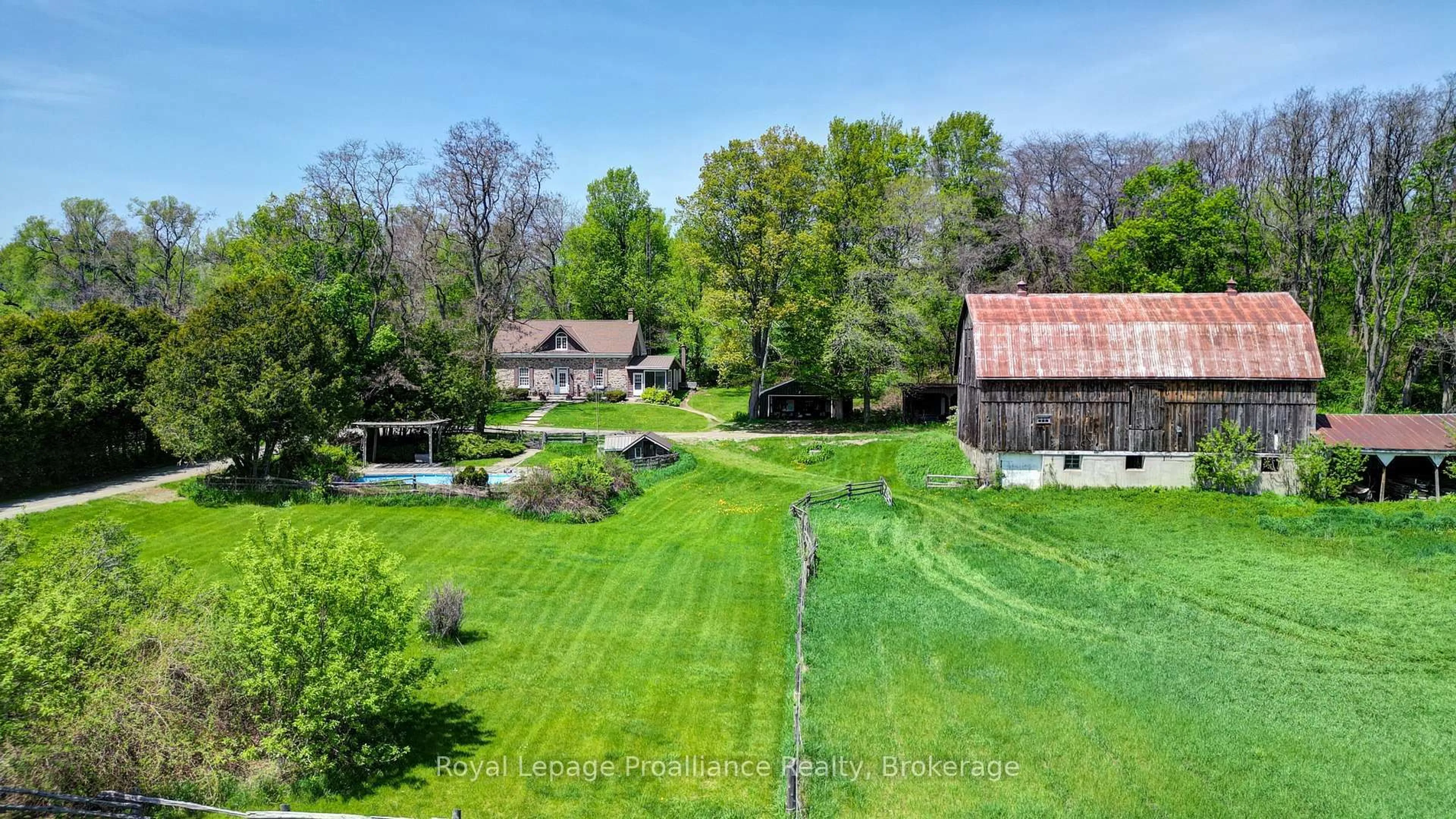 A pic from outside/outdoor area/front of a property/back of a property/a pic from drone, unknown for 3427 Roebuck Rd, Hamilton Township Ontario K0K 1C0