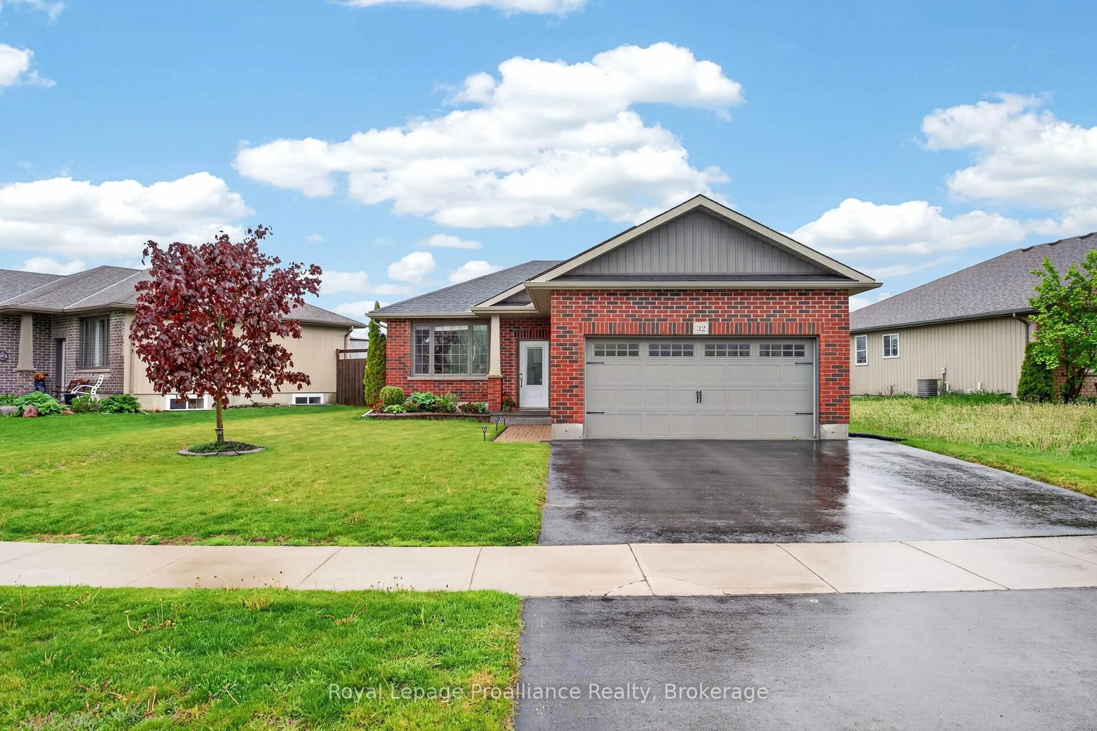 Unknown for 32 Aspen Dr, Quinte West Ontario K8V 0E2