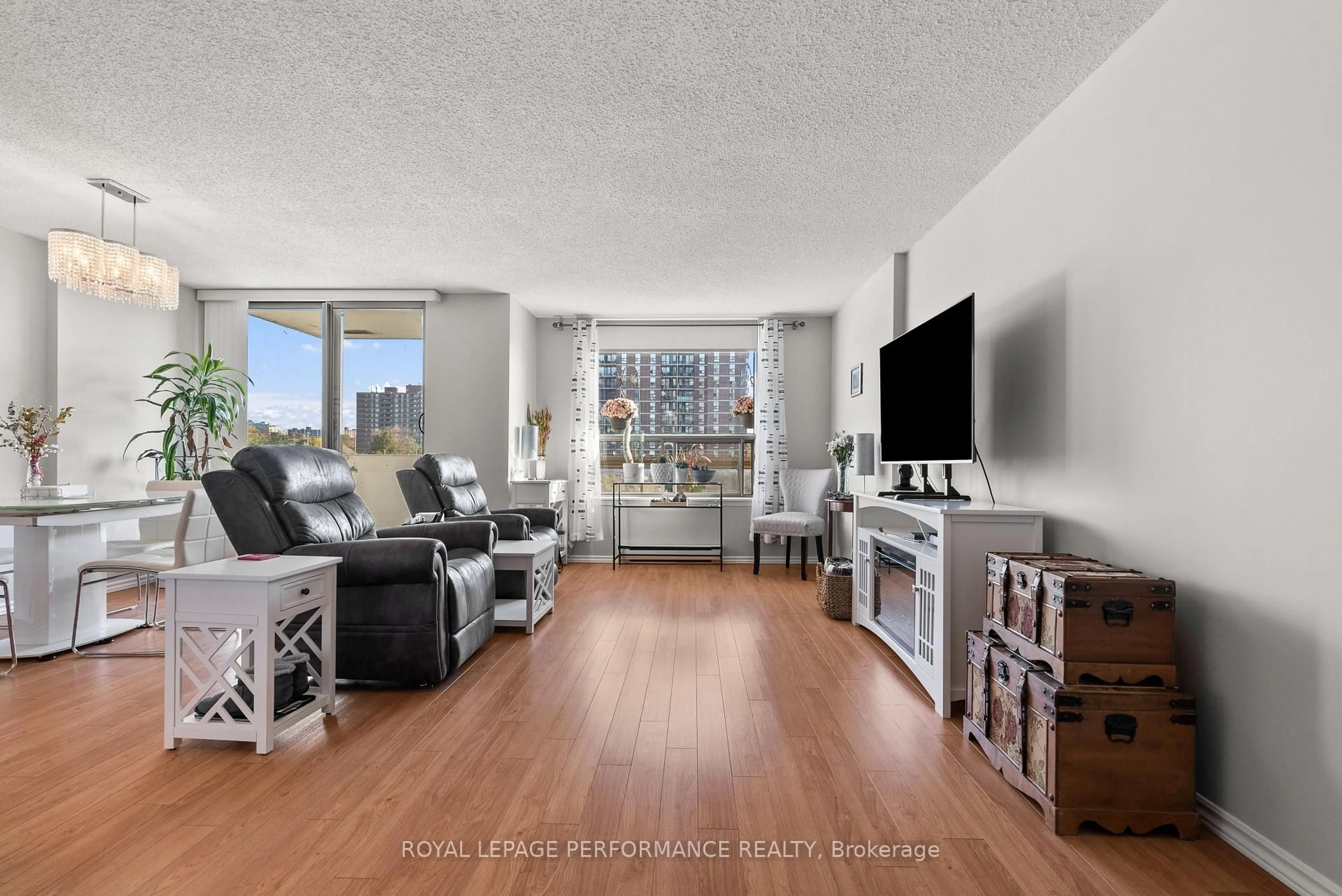 Unknown for 200 Lafontaine Ave #Unit #407, Ottawa Ontario K1L 8K8