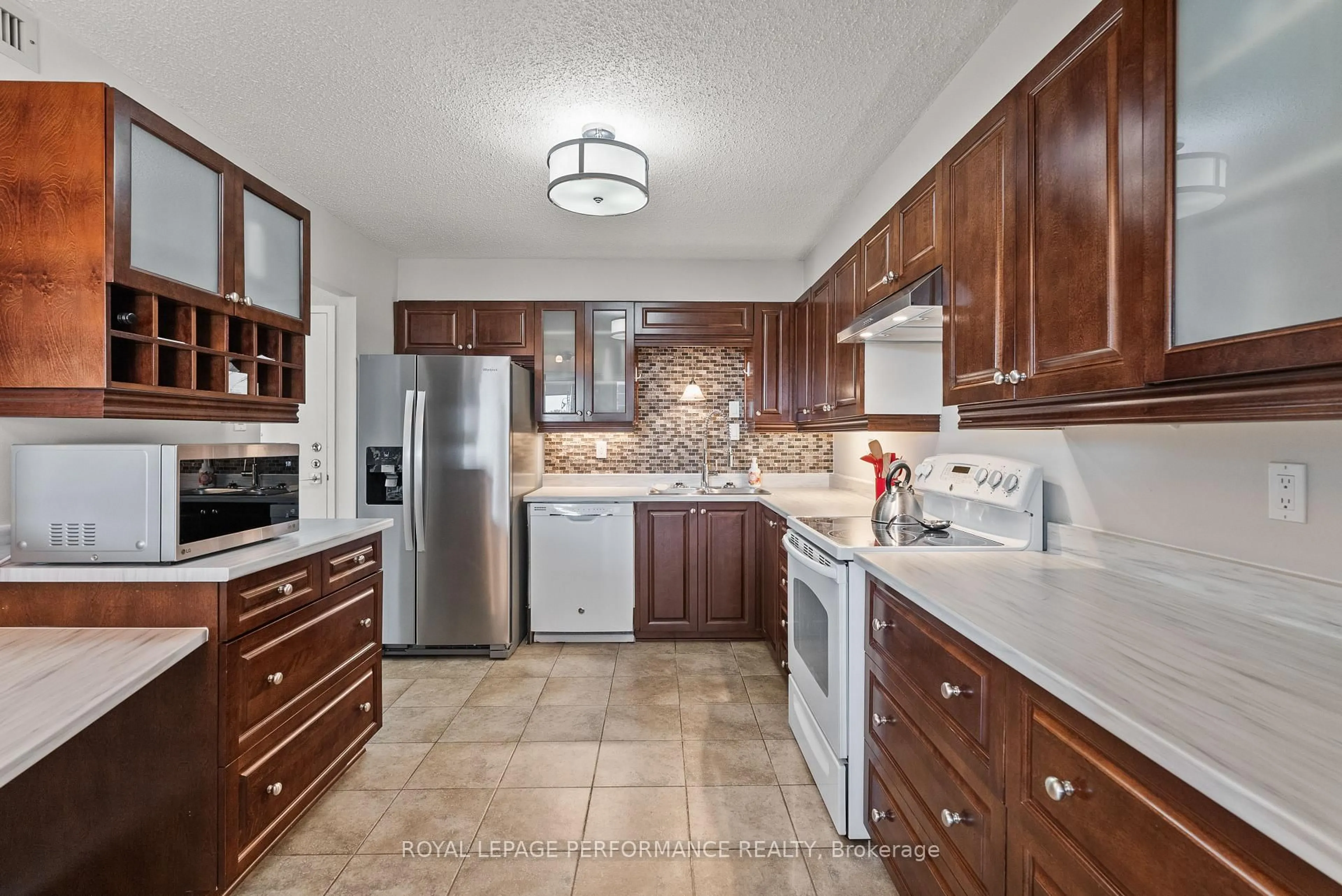 Unknown for 200 Lafontaine Ave #Unit #407, Ottawa Ontario K1L 8K8