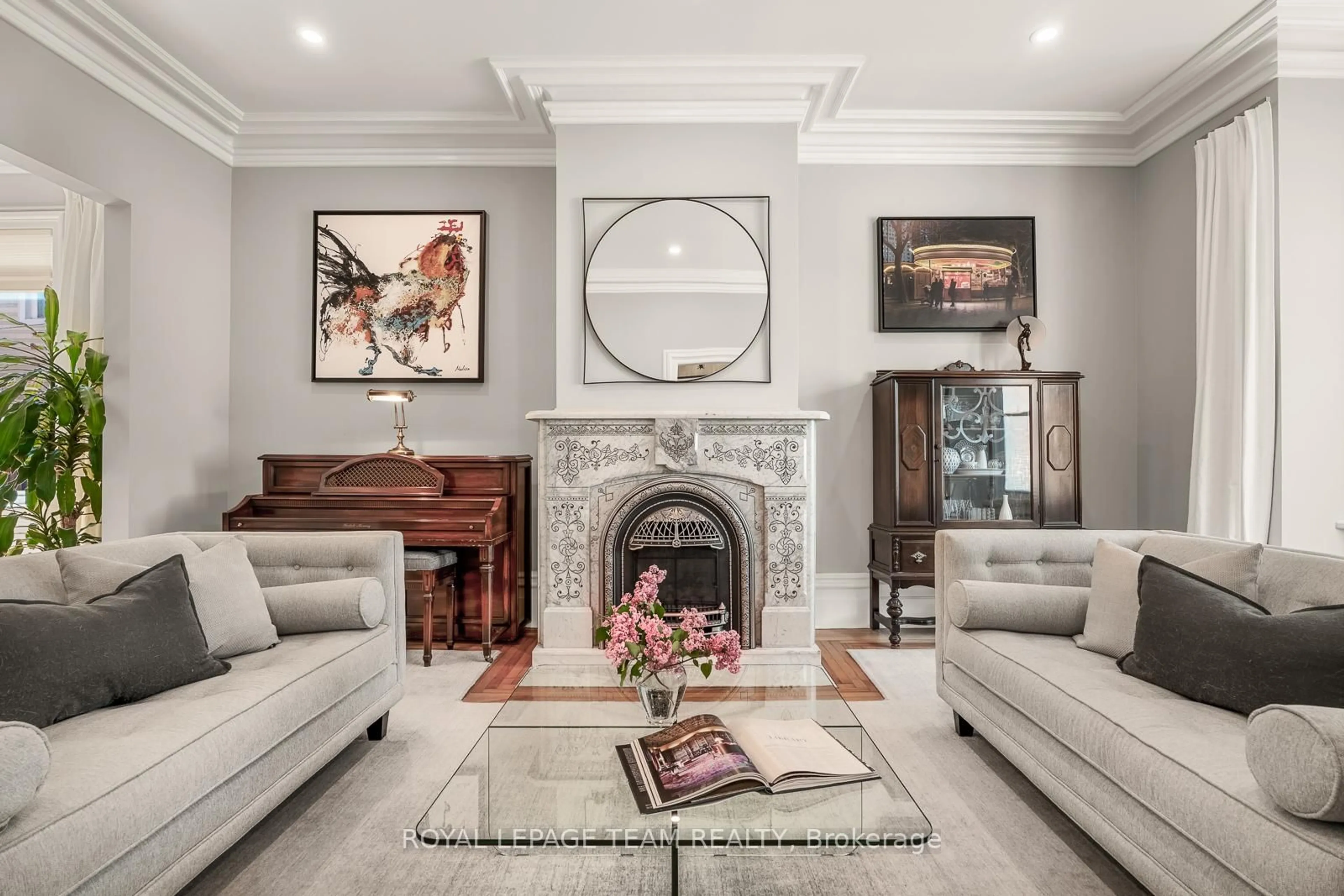 Living room with furniture, unknown for 150 GUIGUES Ave, Ottawa Ontario K1N 5H9