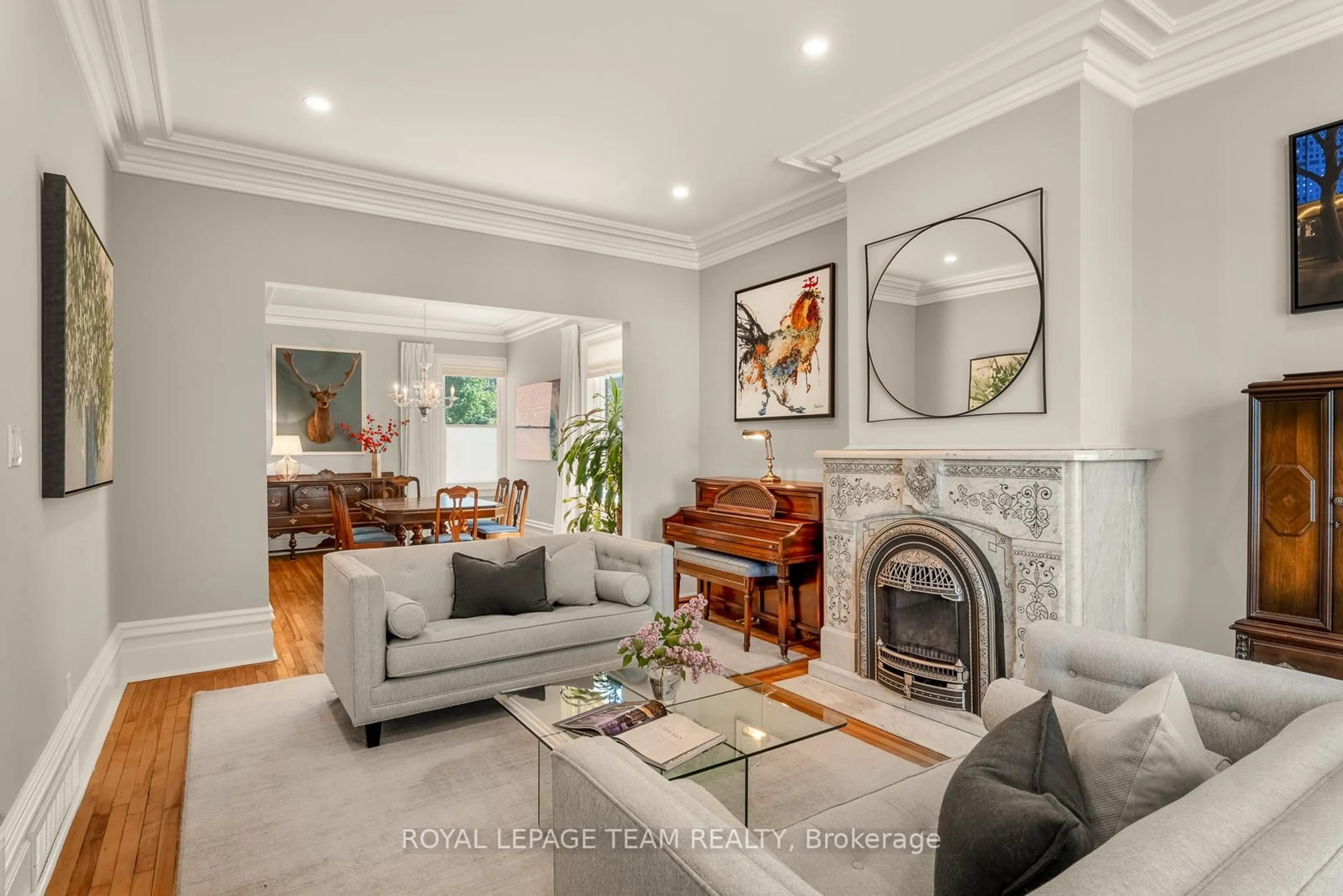 Living room with furniture, unknown for 150 GUIGUES Ave, Ottawa Ontario K1N 5H9