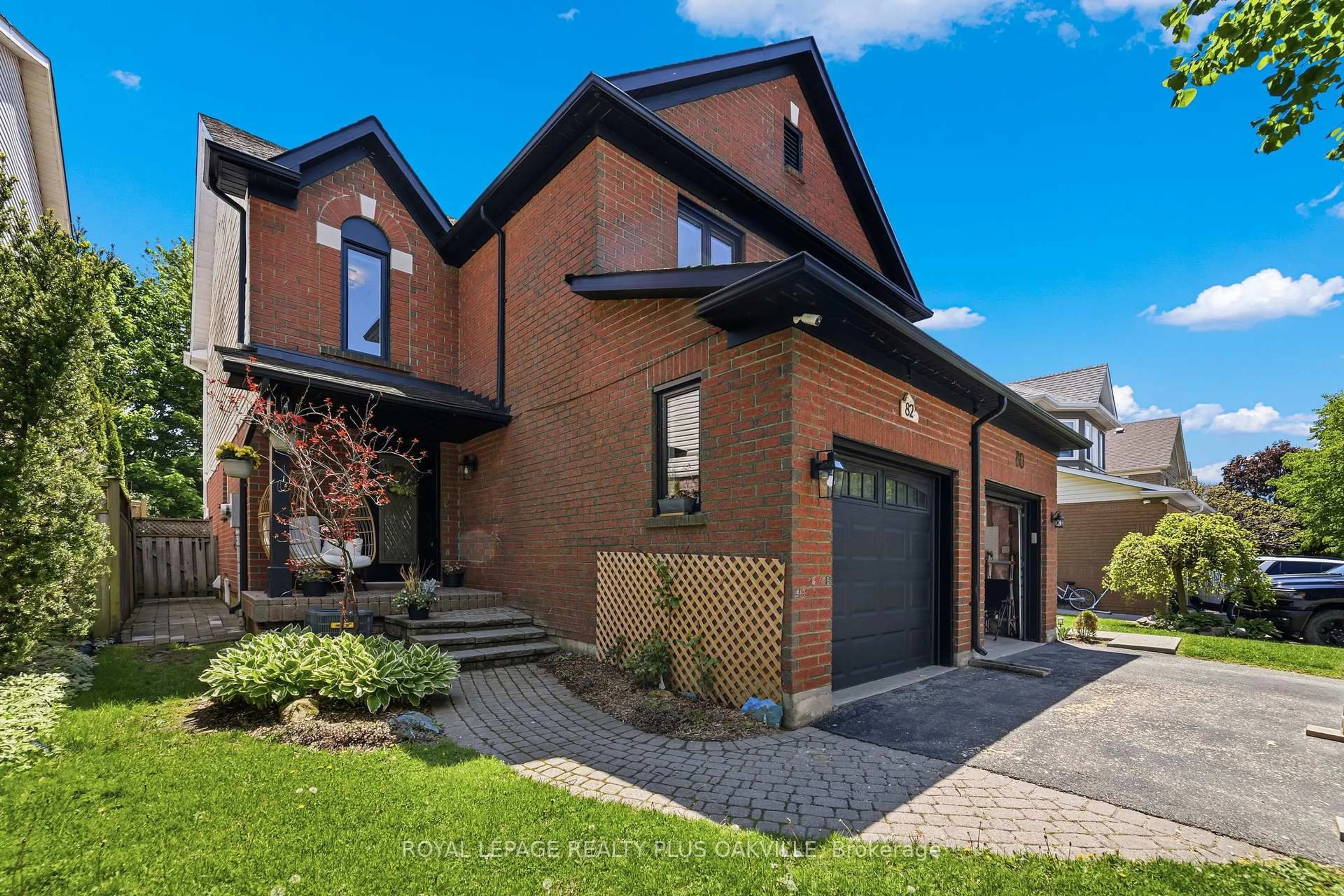 Unknown for 82 Fellowes Cres, Hamilton Ontario L8B 0M1
