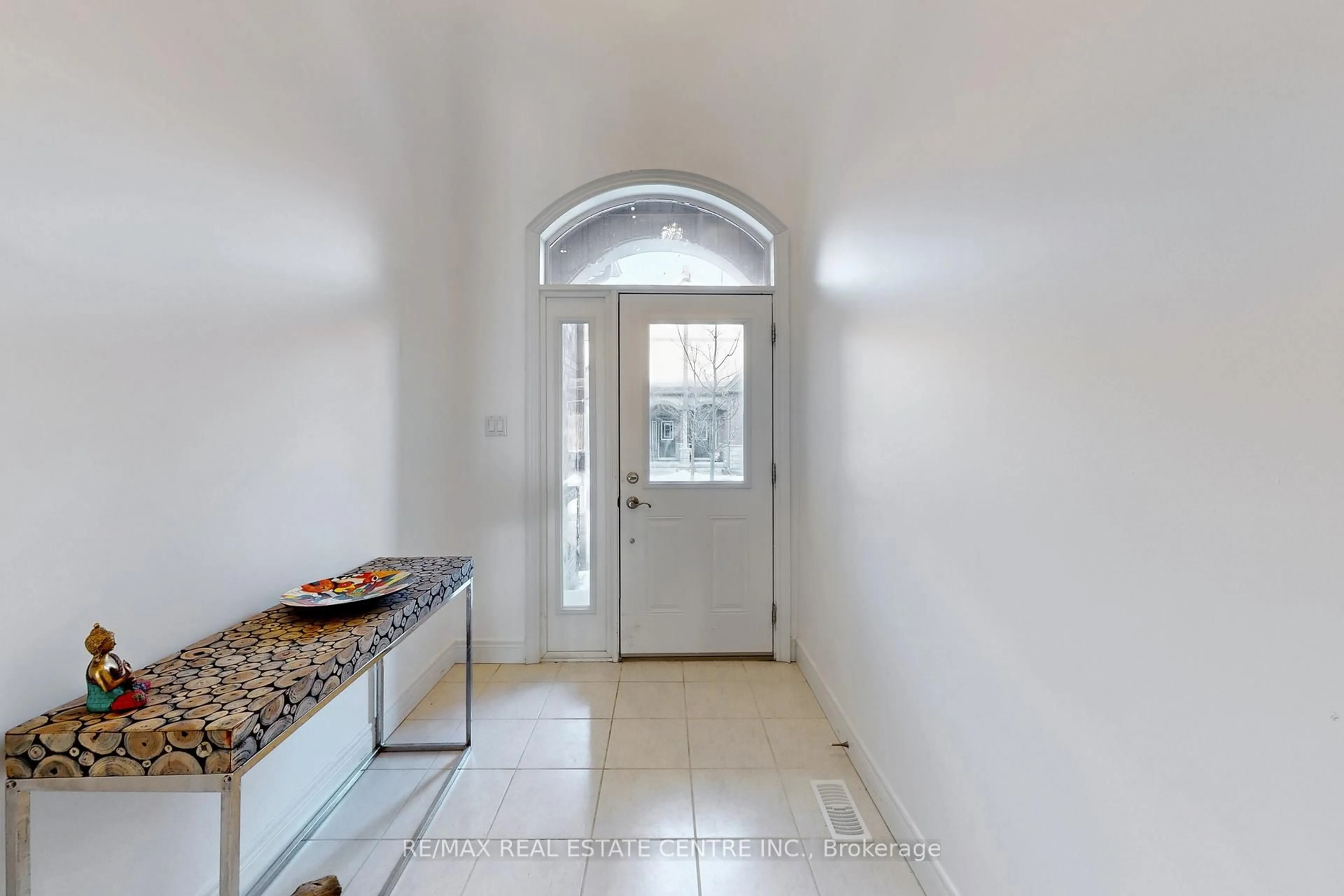 Unknown for 39 Kay Cres #3, Guelph Ontario N1L 0N5