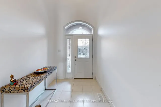 39 Kay Cres #3, Guelph 3