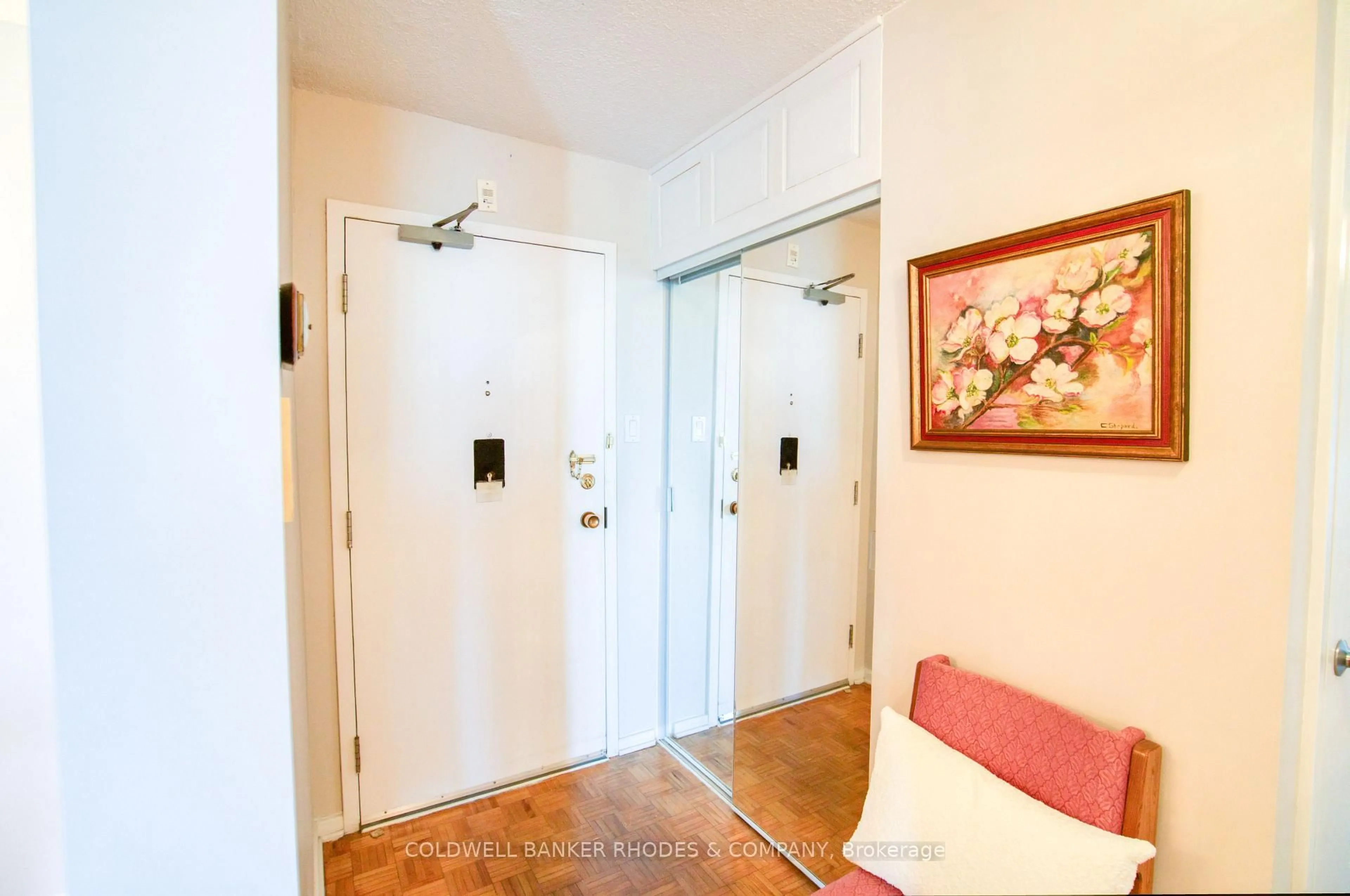 Unknown for 2951 Riverside Dr #303, Ottawa Ontario K1V 8W6