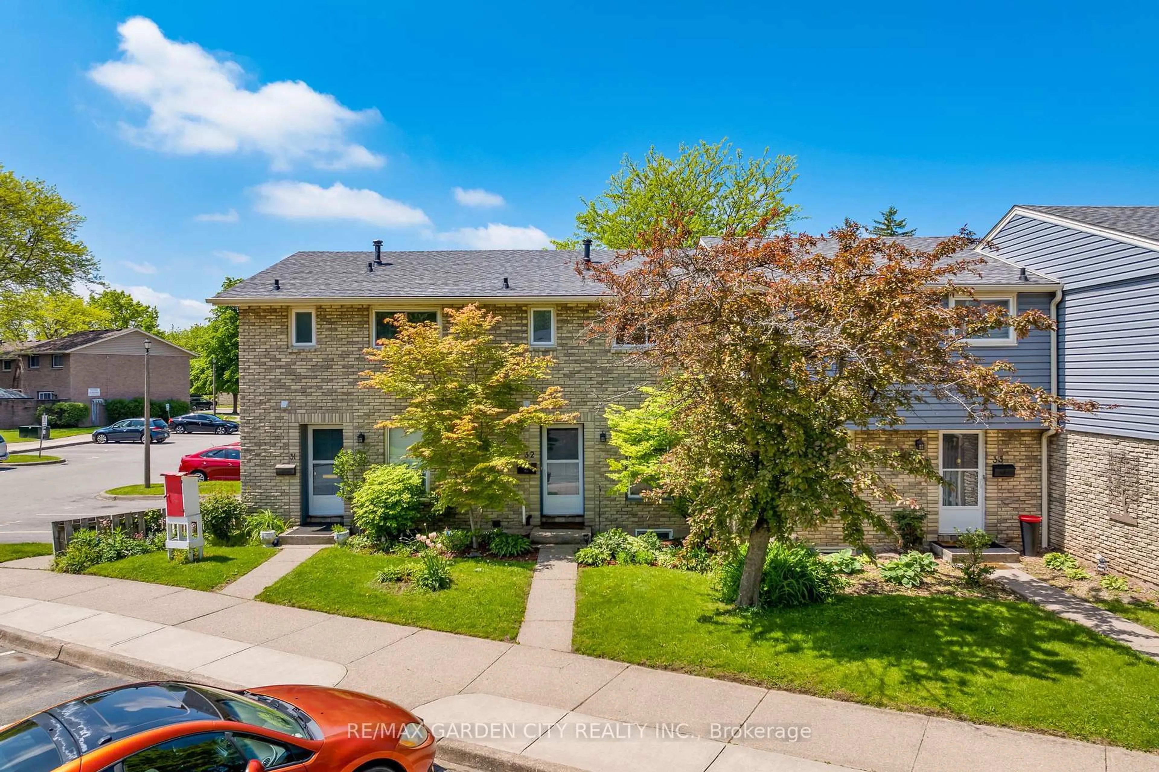 Unknown for 75 Ventura Dr #32, St. Catharines Ontario L2R 7J7