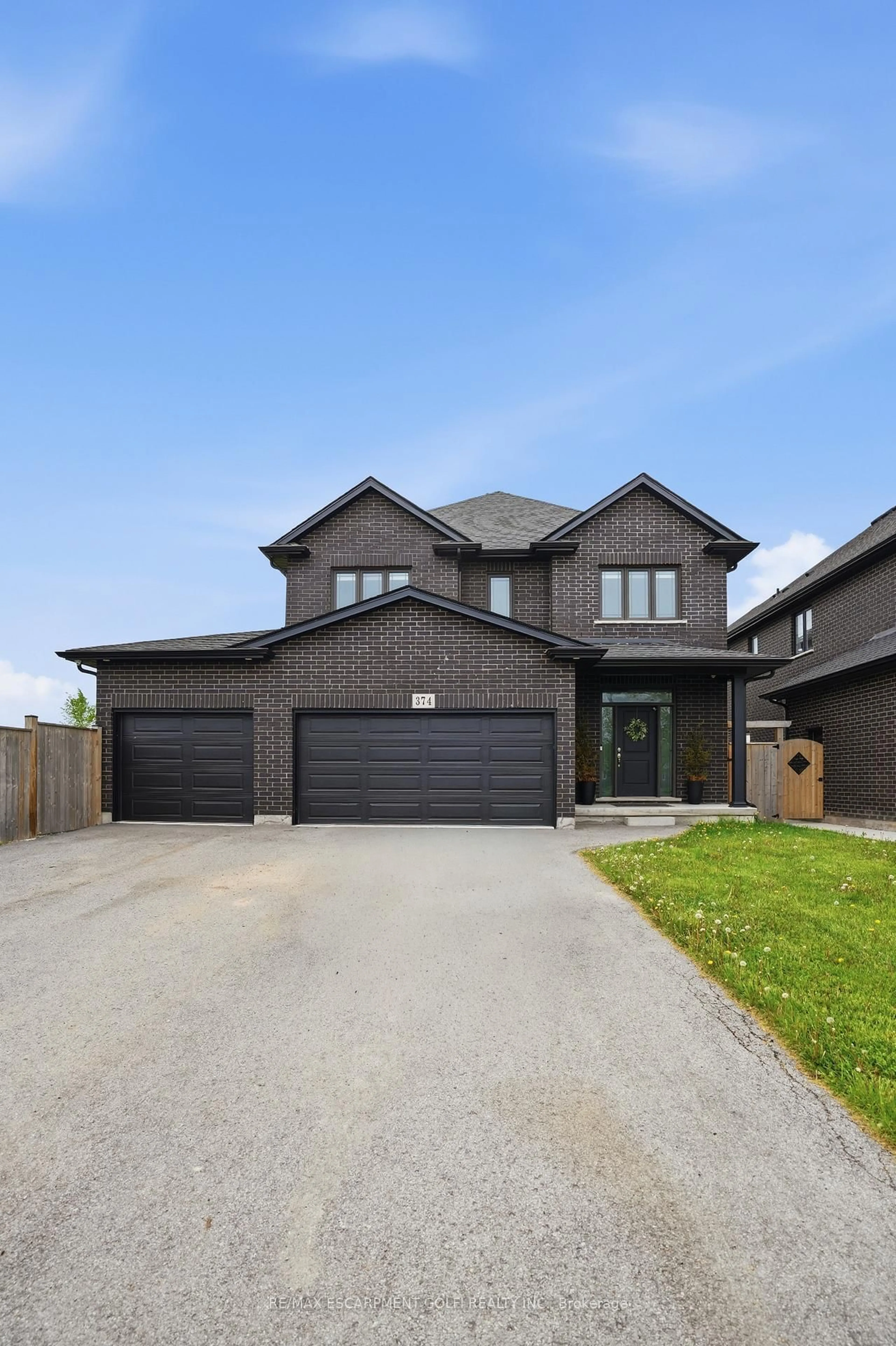 Unknown for 374 Viger Dr, Welland Ontario L3B 0E2