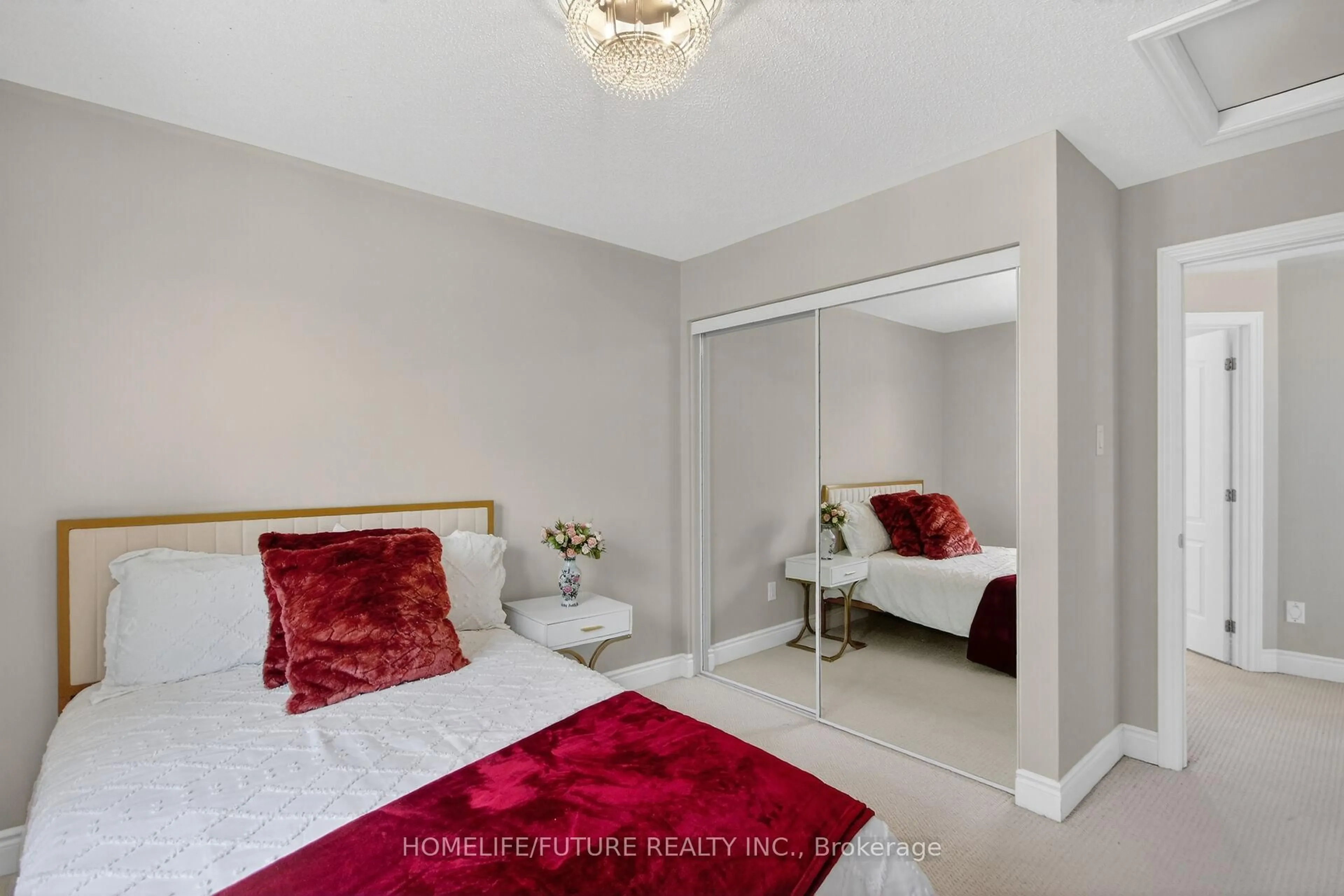 Unknown for 644 Dundonald Dr, Ottawa Ontario K2J 6C6