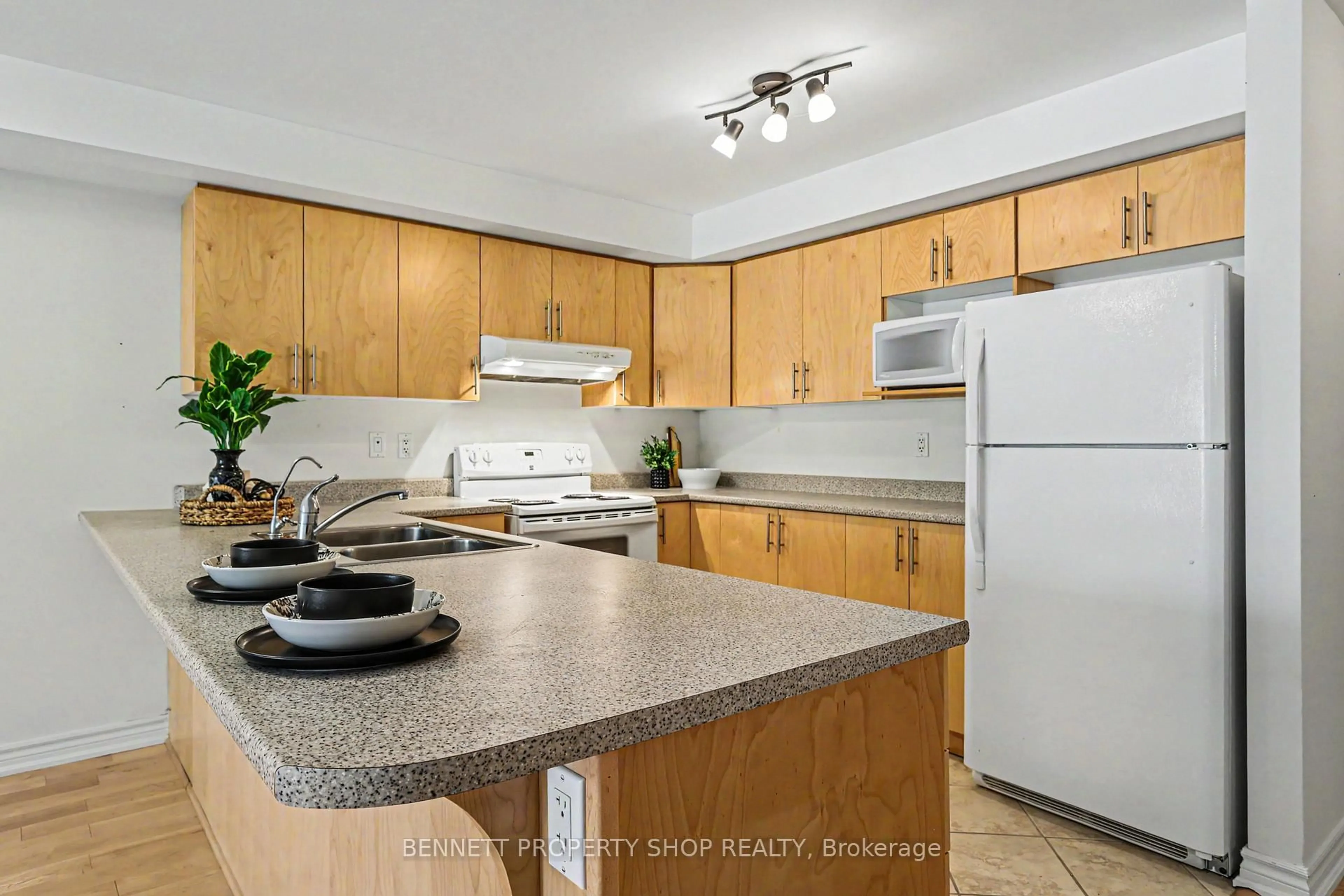 Unknown for 14 Norice St #106, Ottawa Ontario K2G 2X4