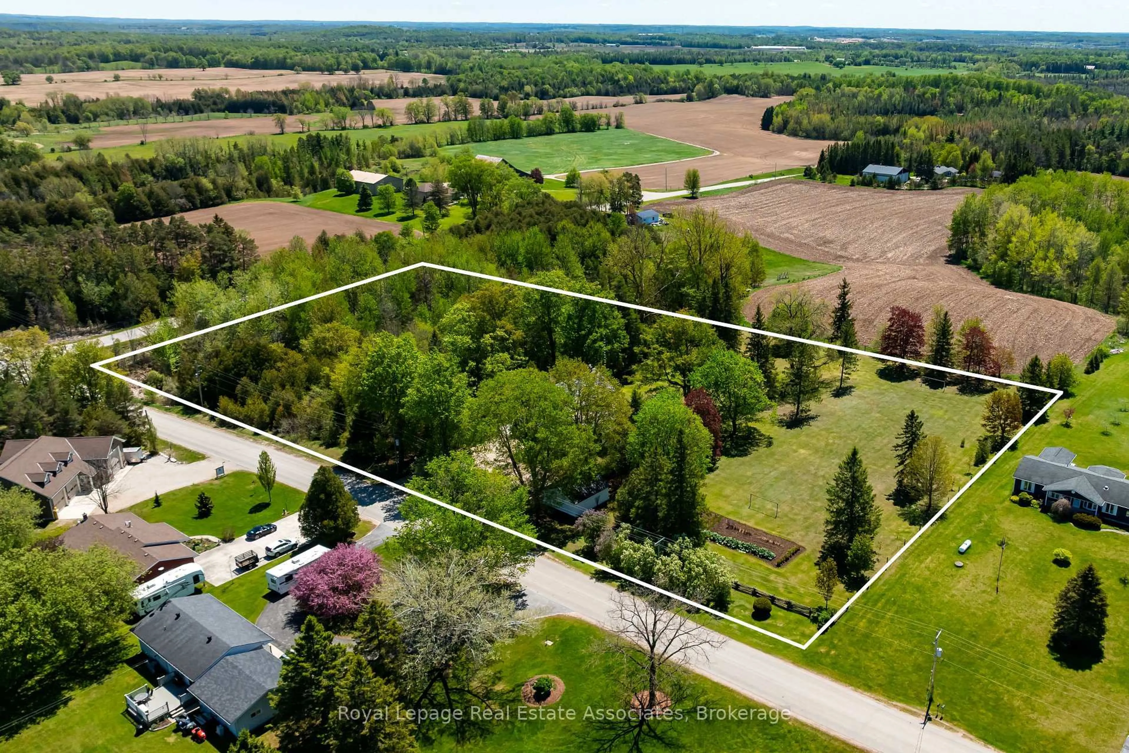 Unknown for 421194 Concession 6 NDR, West Grey Ontario N0G 1S0