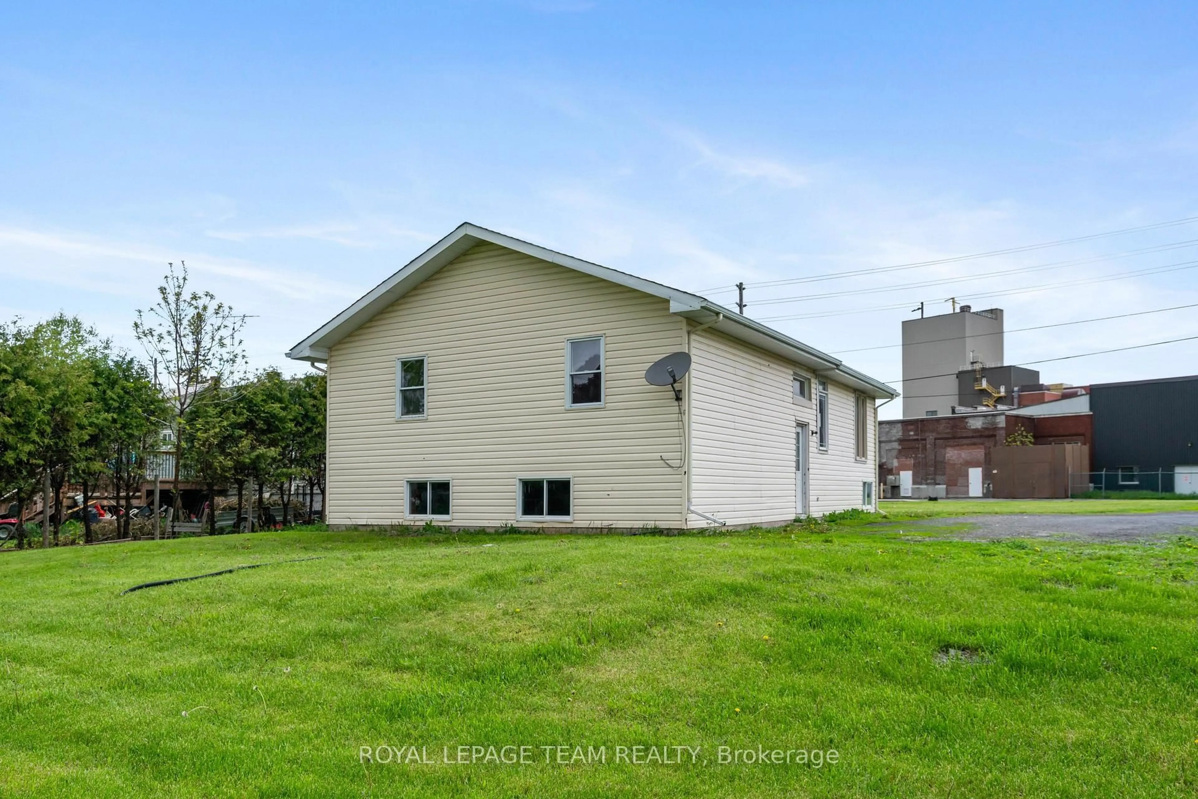 Unknown for 144 Main St, North Dundas Ontario K0C 1H0