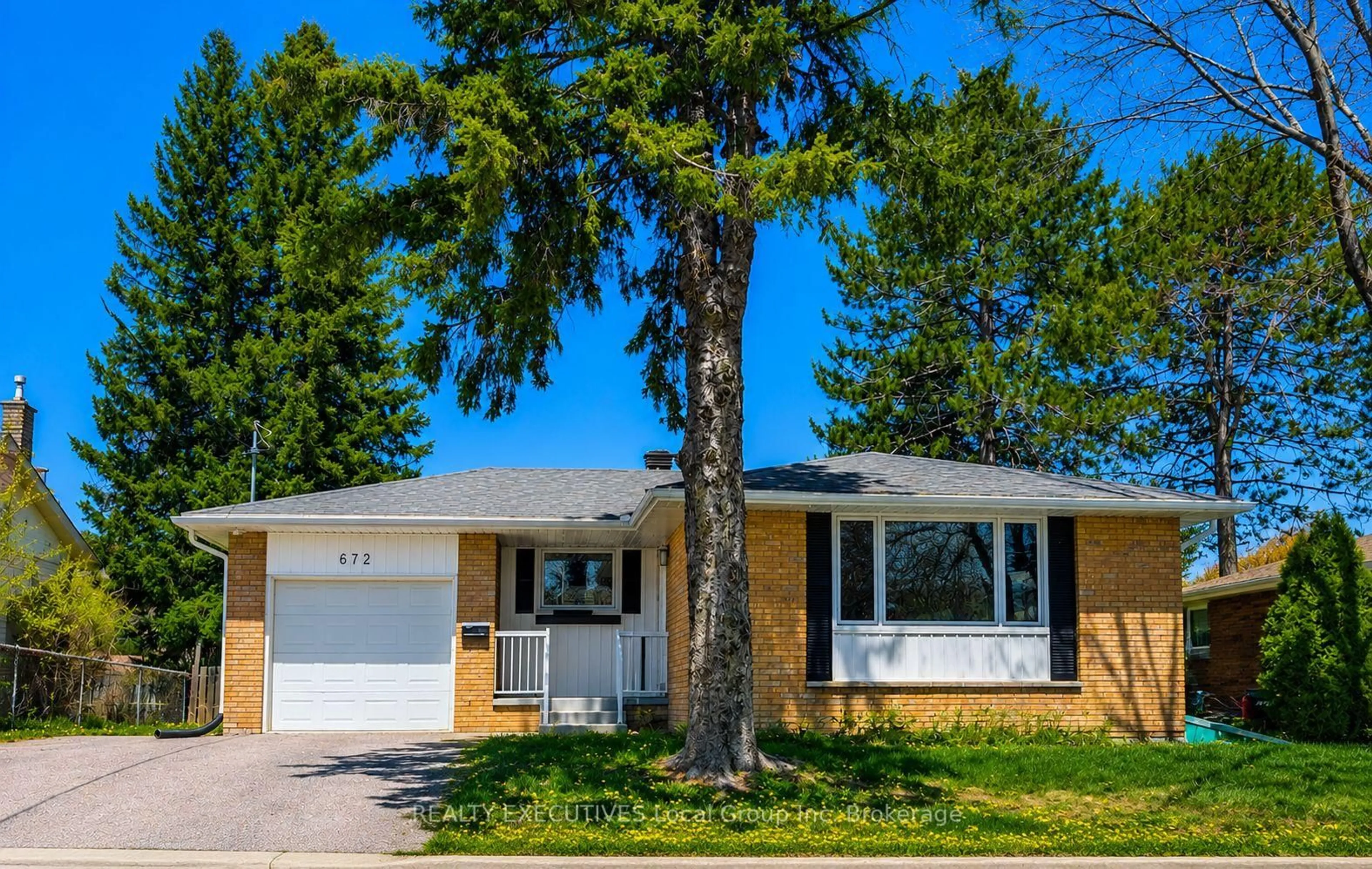 Unknown for 672 Norman Ave, North Bay Ontario P1B 8B9