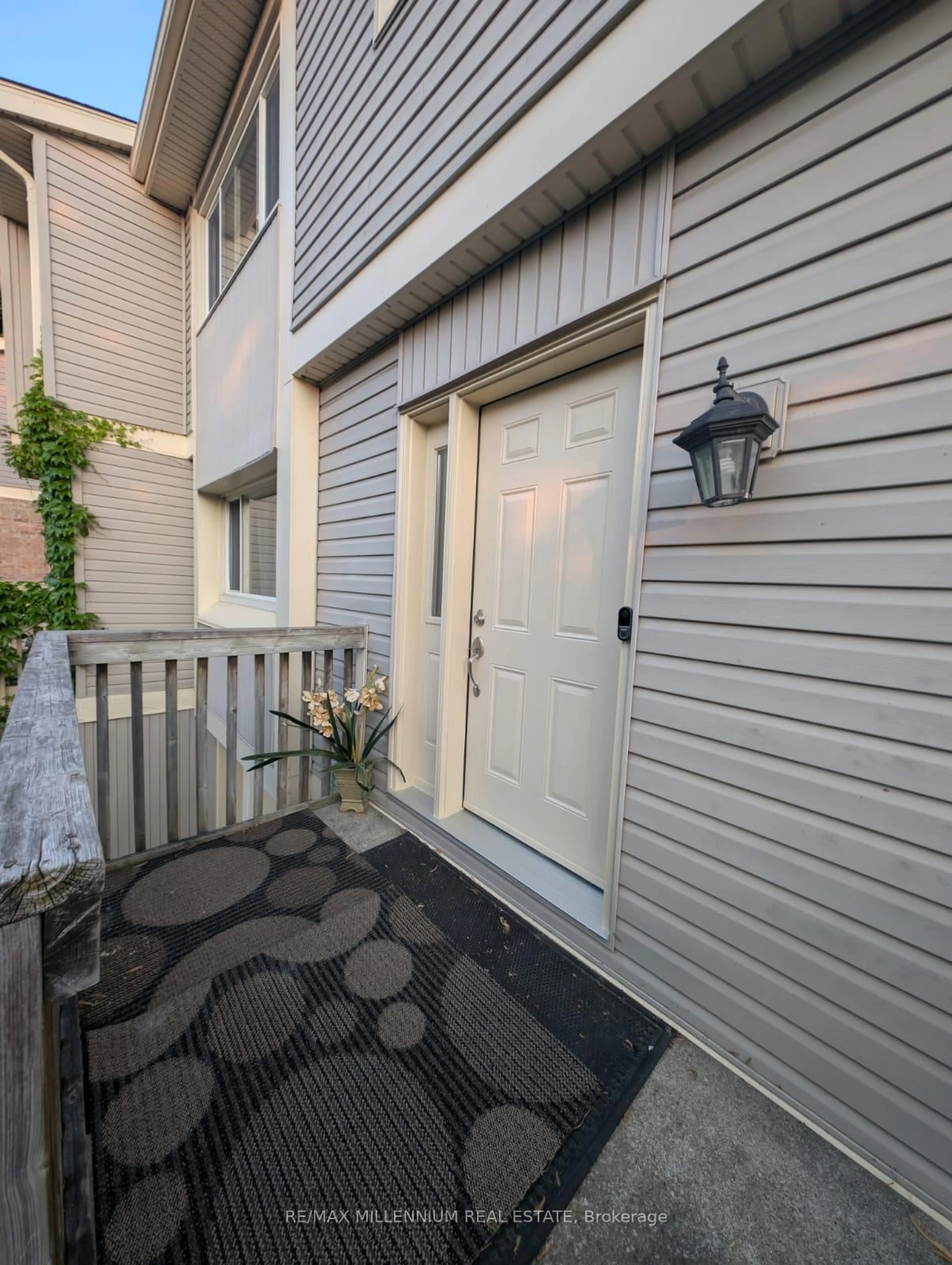 Unknown for 30 Green Valley Dr #9, Kitchener Ontario N2P 1G8