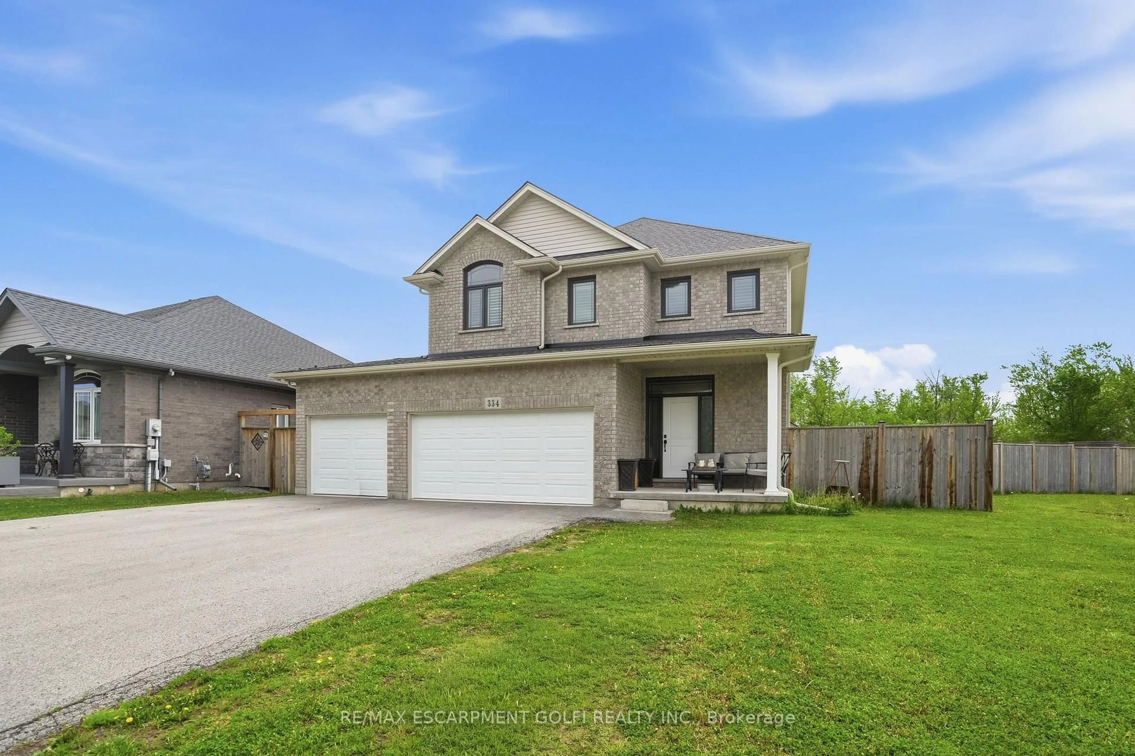 Unknown for 334 Viger Dr, Welland Ontario L3B 5E9