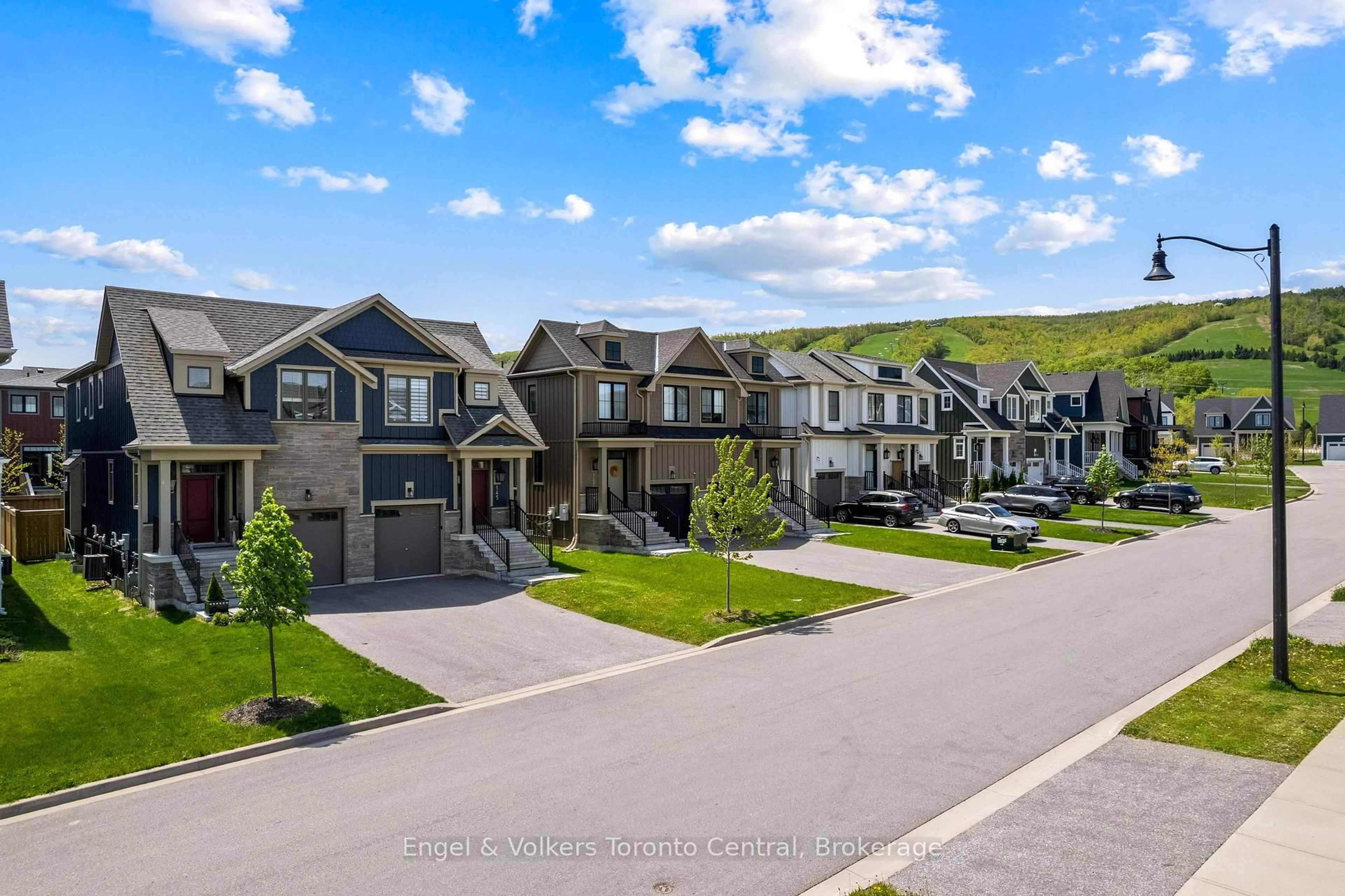 Unknown for 145 Sycamore St, Blue Mountains Ontario L9Y 4E4