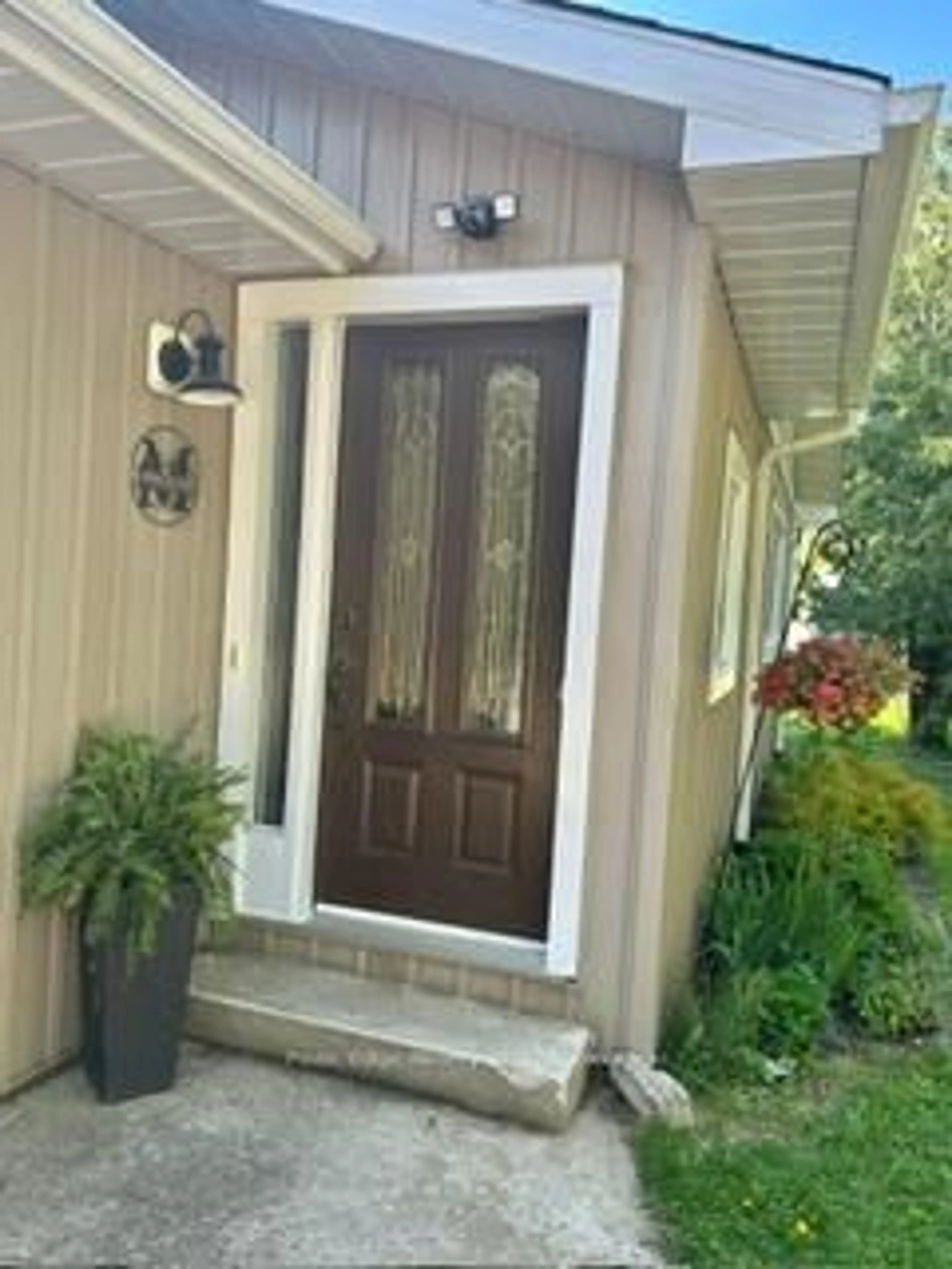 Unknown for 124 Douglas St, Chatsworth Ontario N0H 2V0