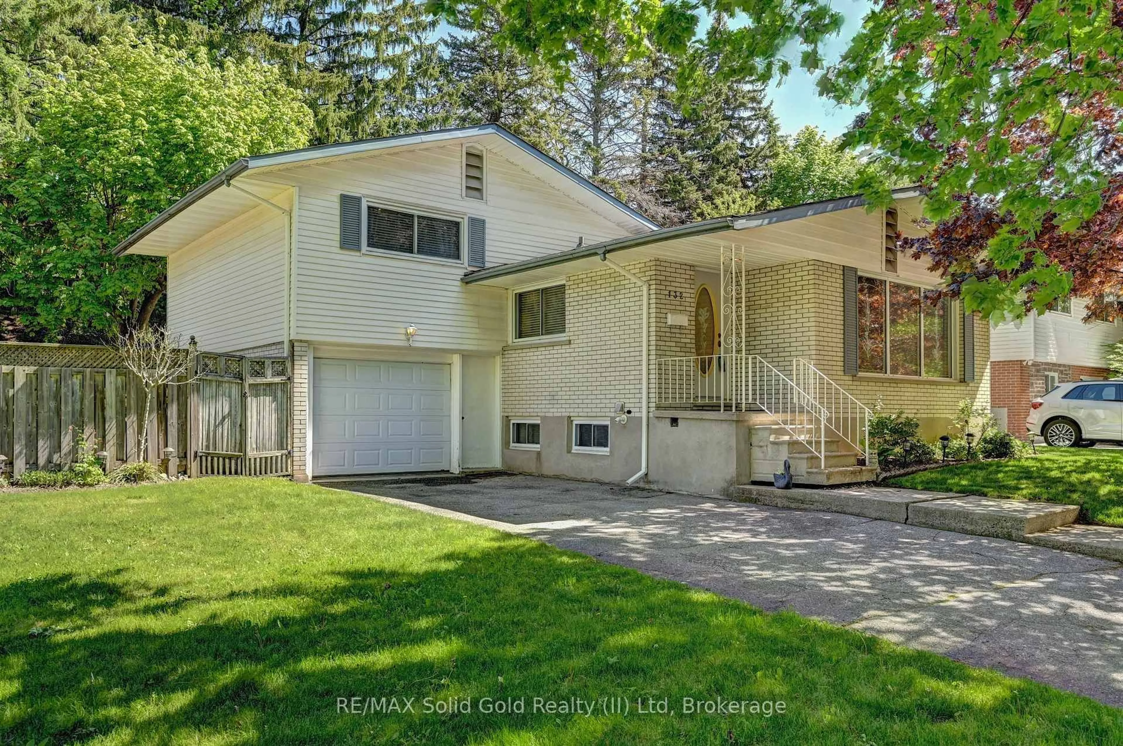 Unknown for 132 Forest Hill Dr, Kitchener Ontario N2M 4G3