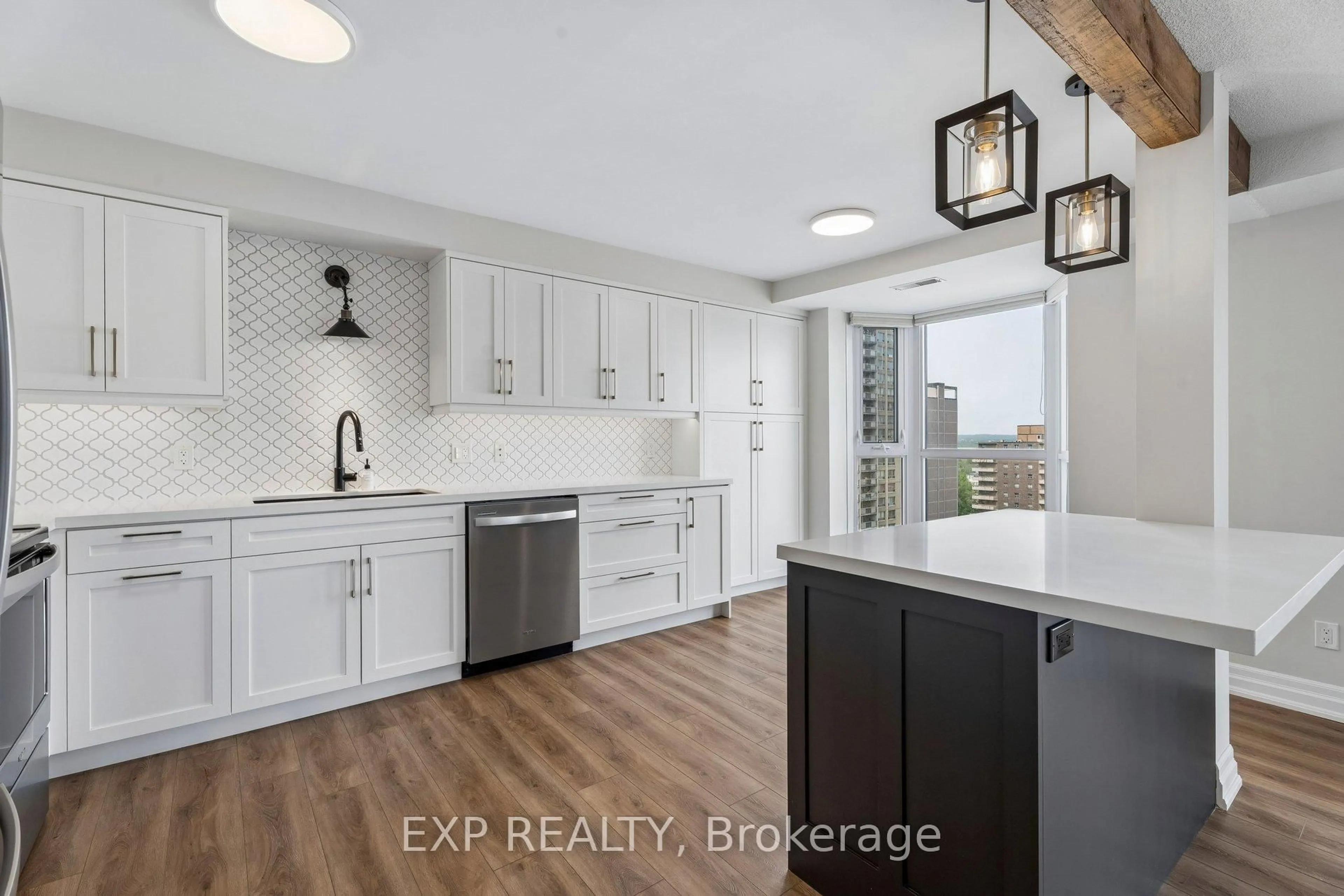 Unknown for 67 Caroline St #1304, Hamilton Ontario L8P 3K6