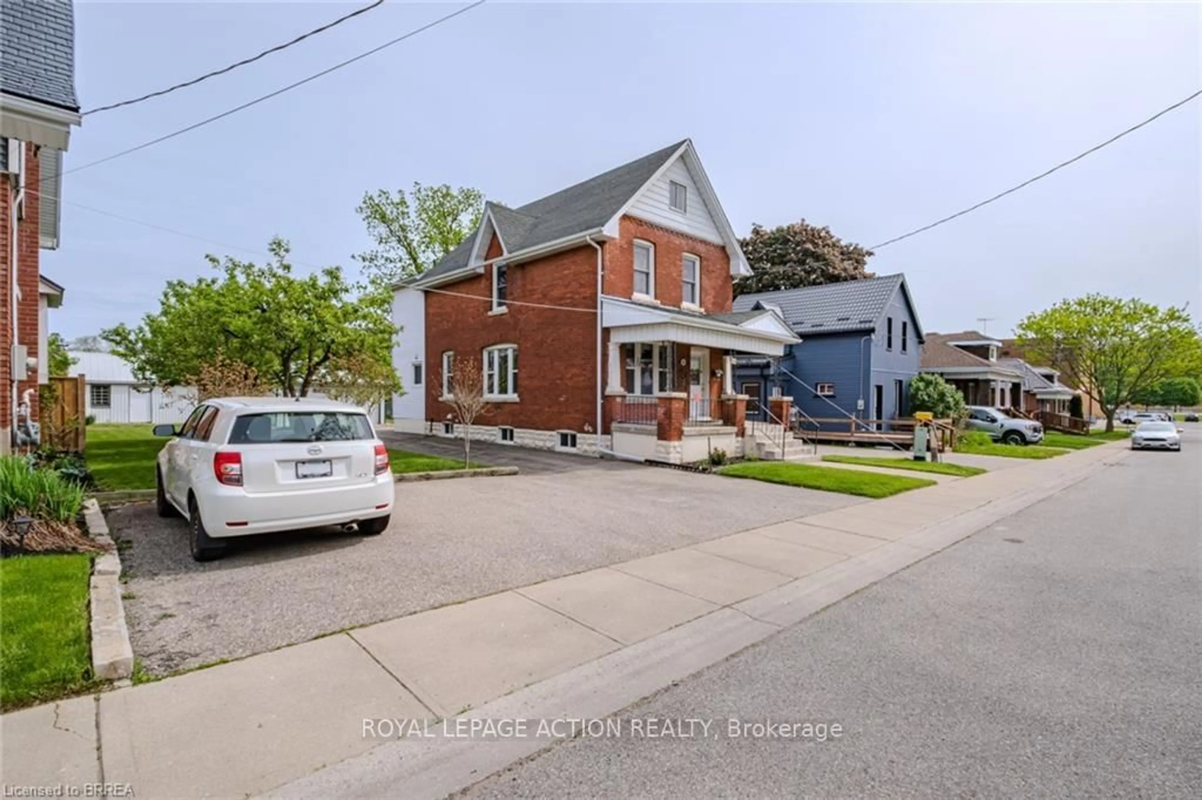 Unknown for 110 Arthur St, Brantford Ontario N3S 3J4