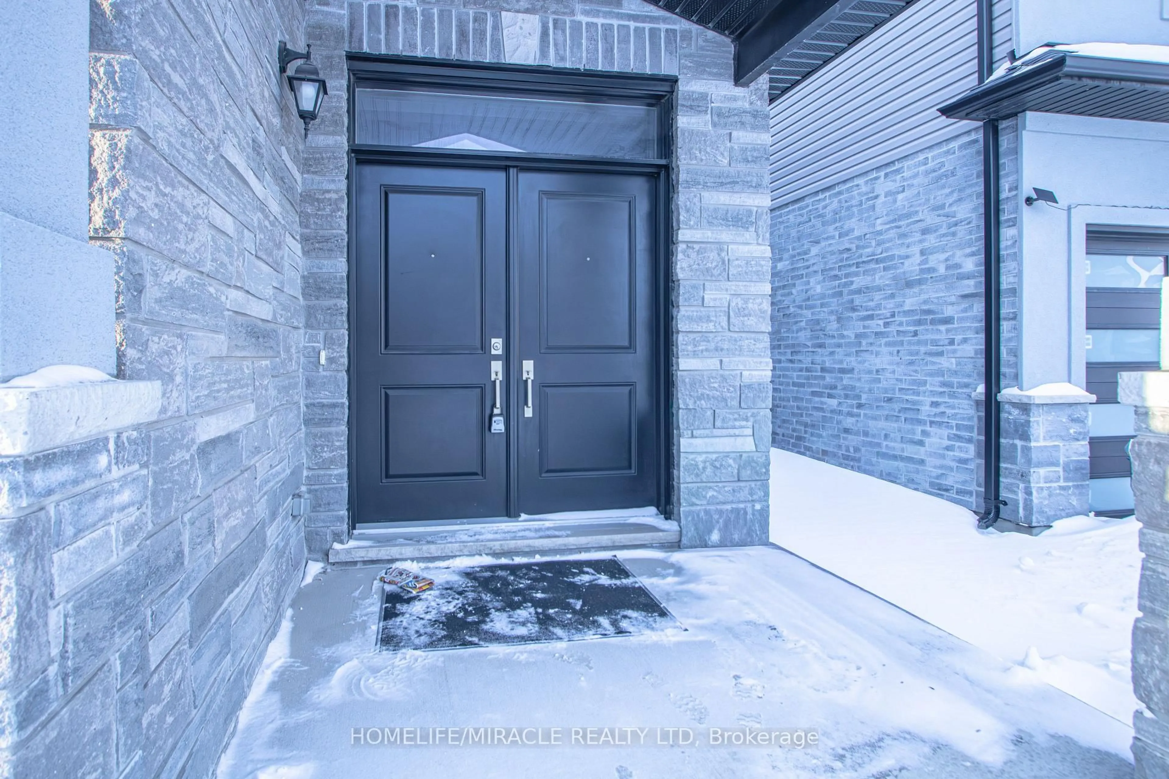 Unknown for 2872 Doyle Dr, London South Ontario N6M 0G7