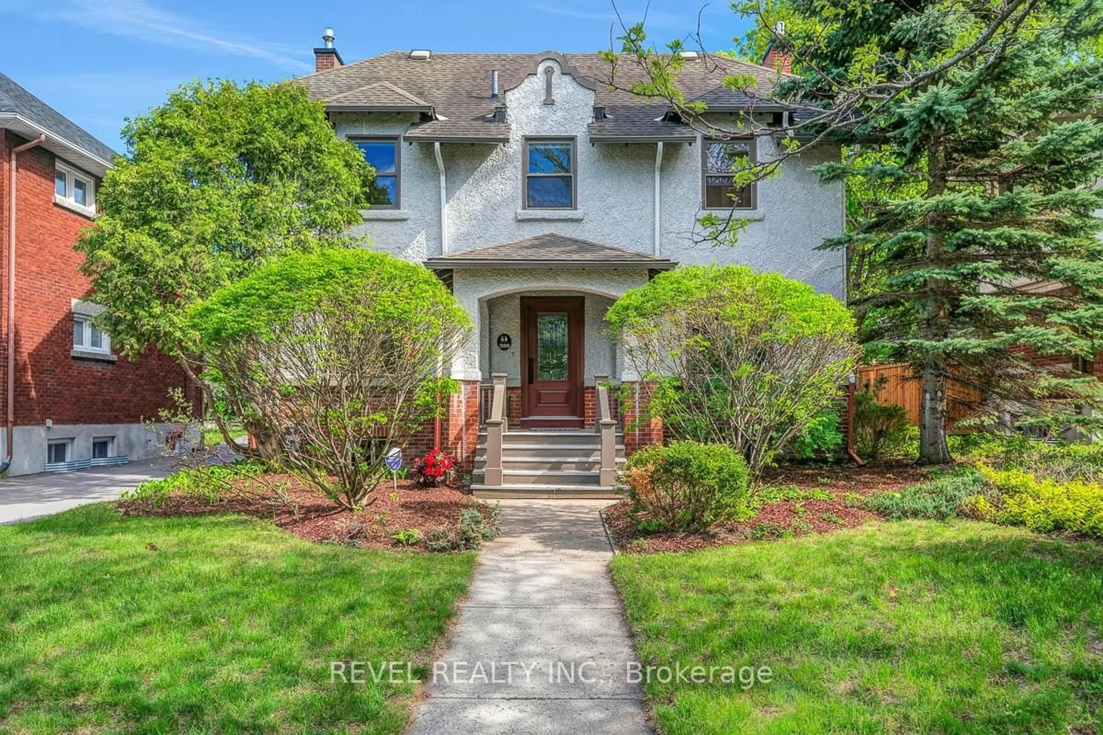 Unknown for 320 CLEMOW Ave, Ottawa Ontario K1S 2B8