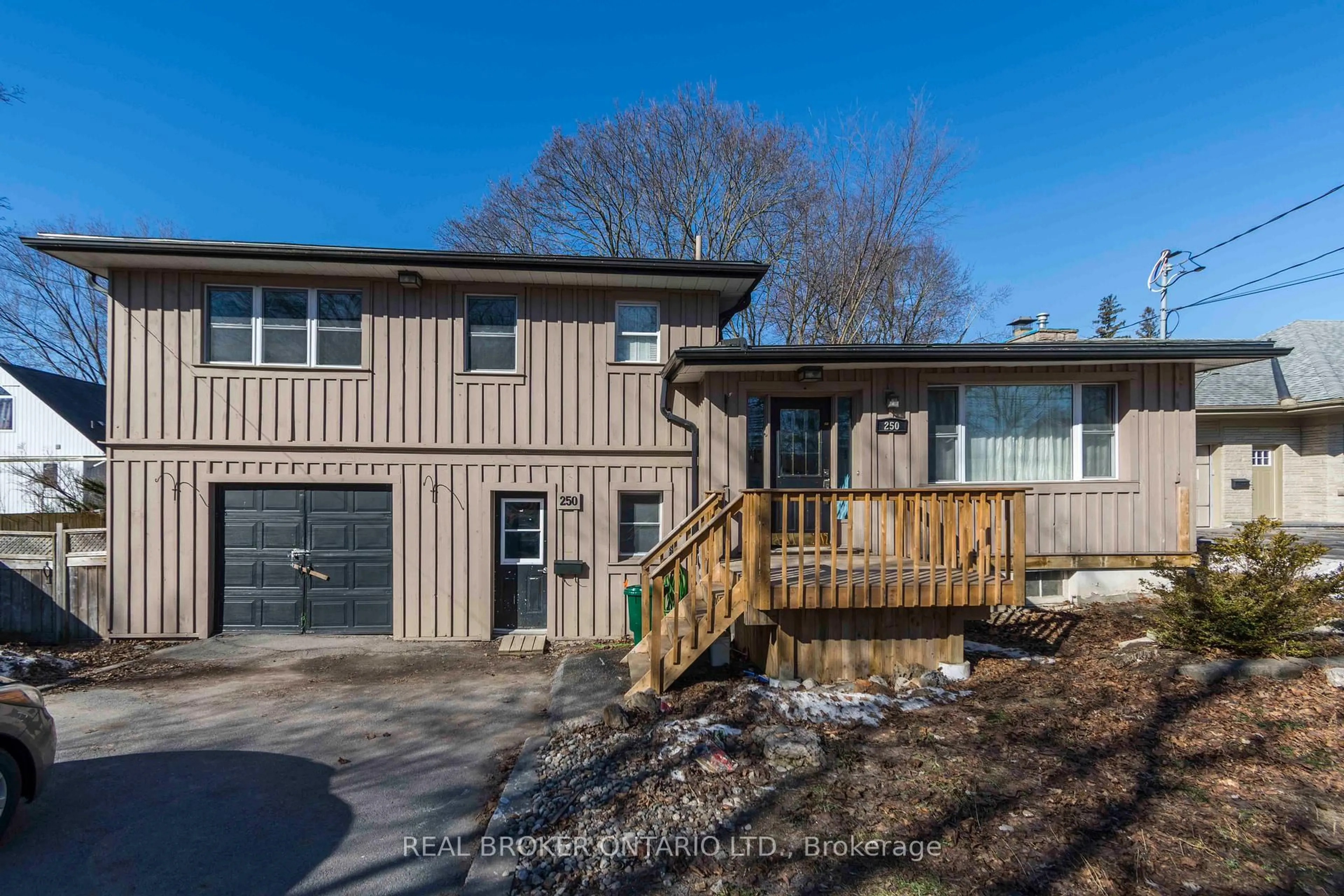 Unknown for 250 Macdonald Ave, Belleville Ontario K8N 3Y9