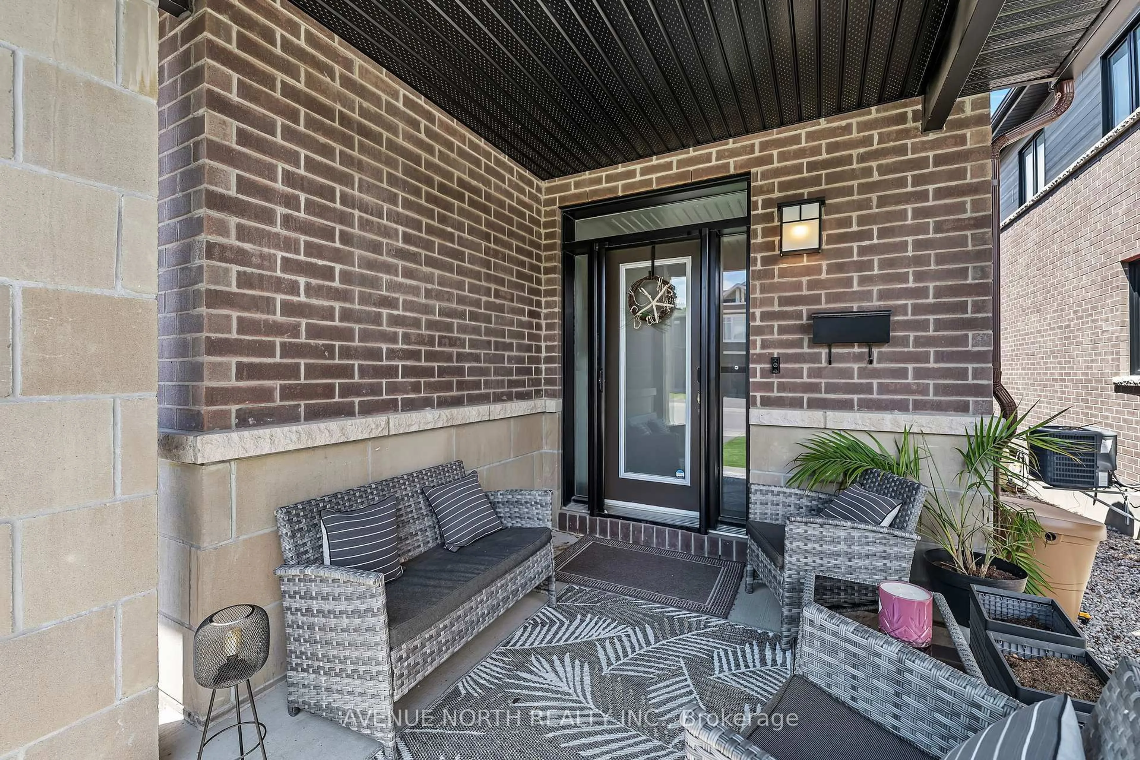 Unknown for 323 Lysander Pl, Ottawa Ontario K1K 3X8