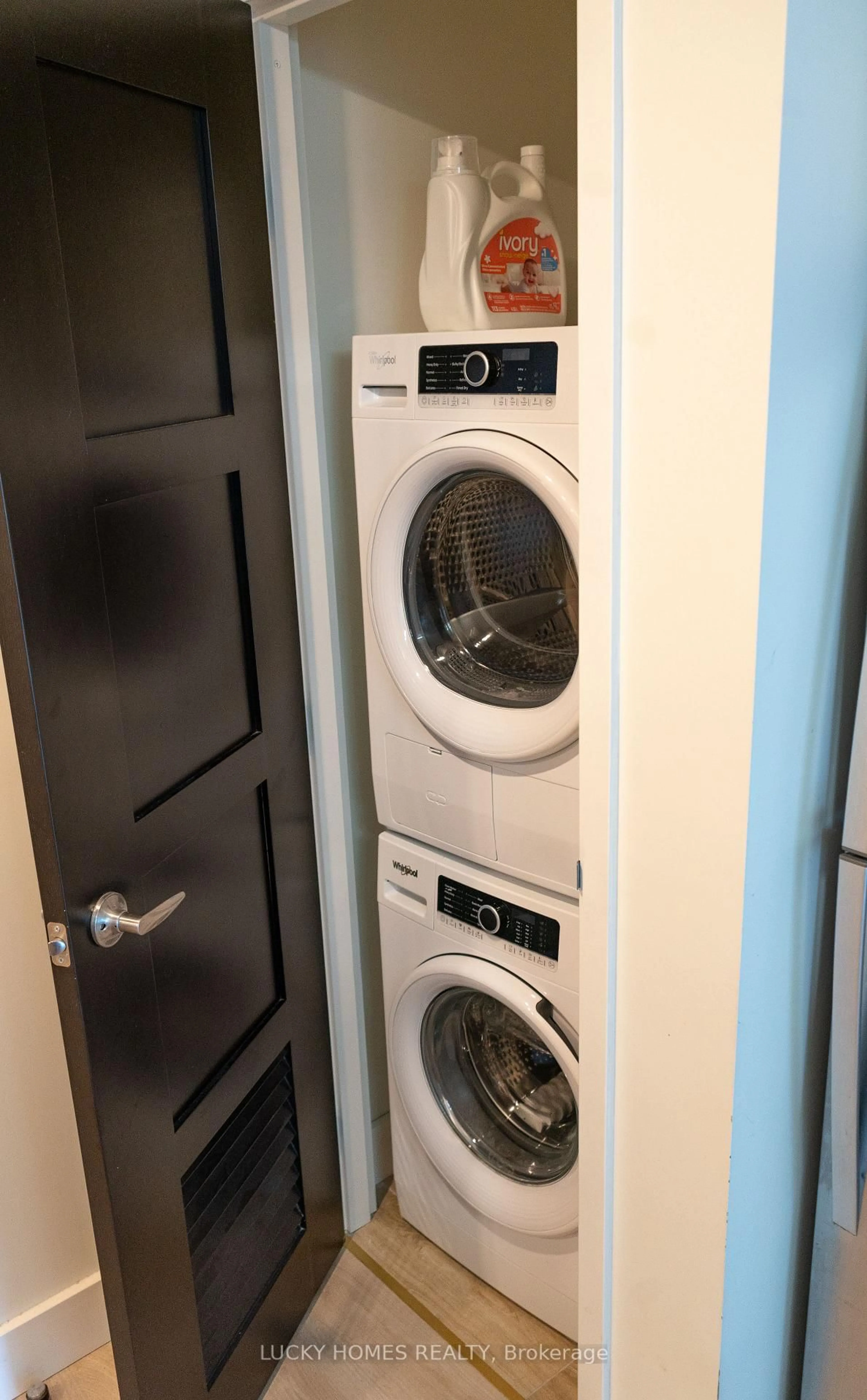 Laundry room for 145 Columbia St #1628, Waterloo Ontario N2L 0K7