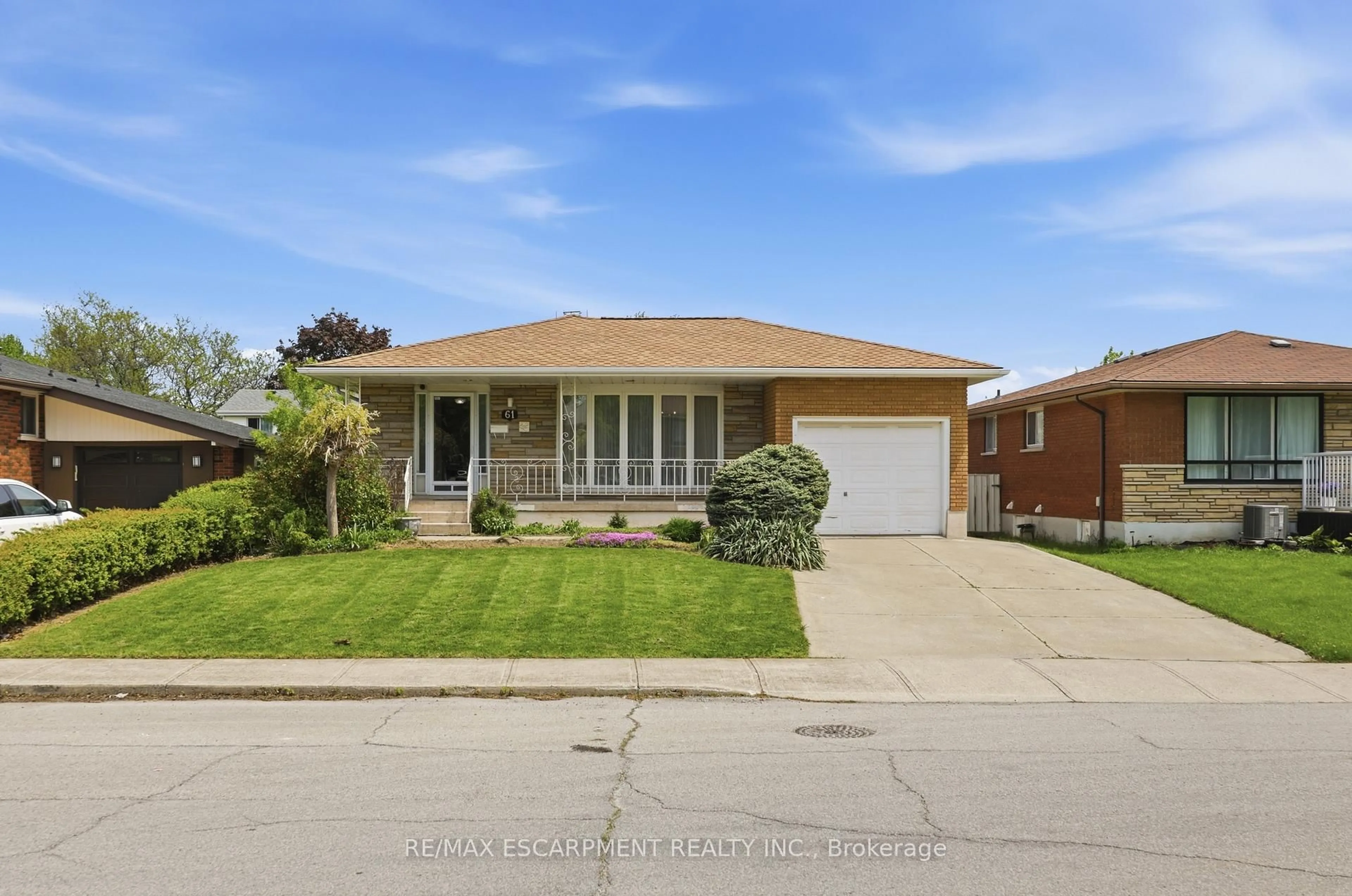 Home with brick exterior material, street for 61 BELLINGHAM Dr, Hamilton Ontario L8V 3R3