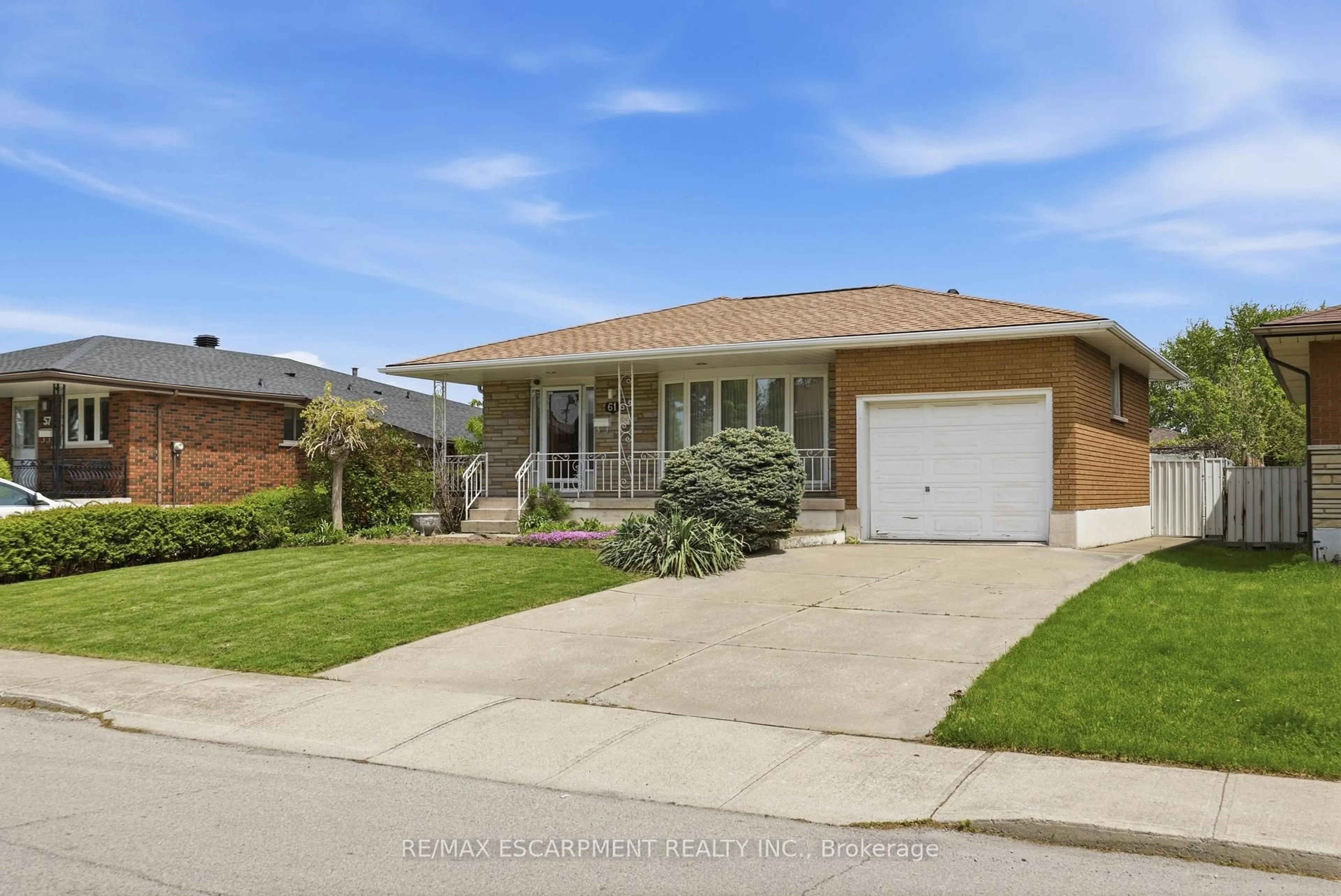 Home with brick exterior material, street for 61 BELLINGHAM Dr, Hamilton Ontario L8V 3R3