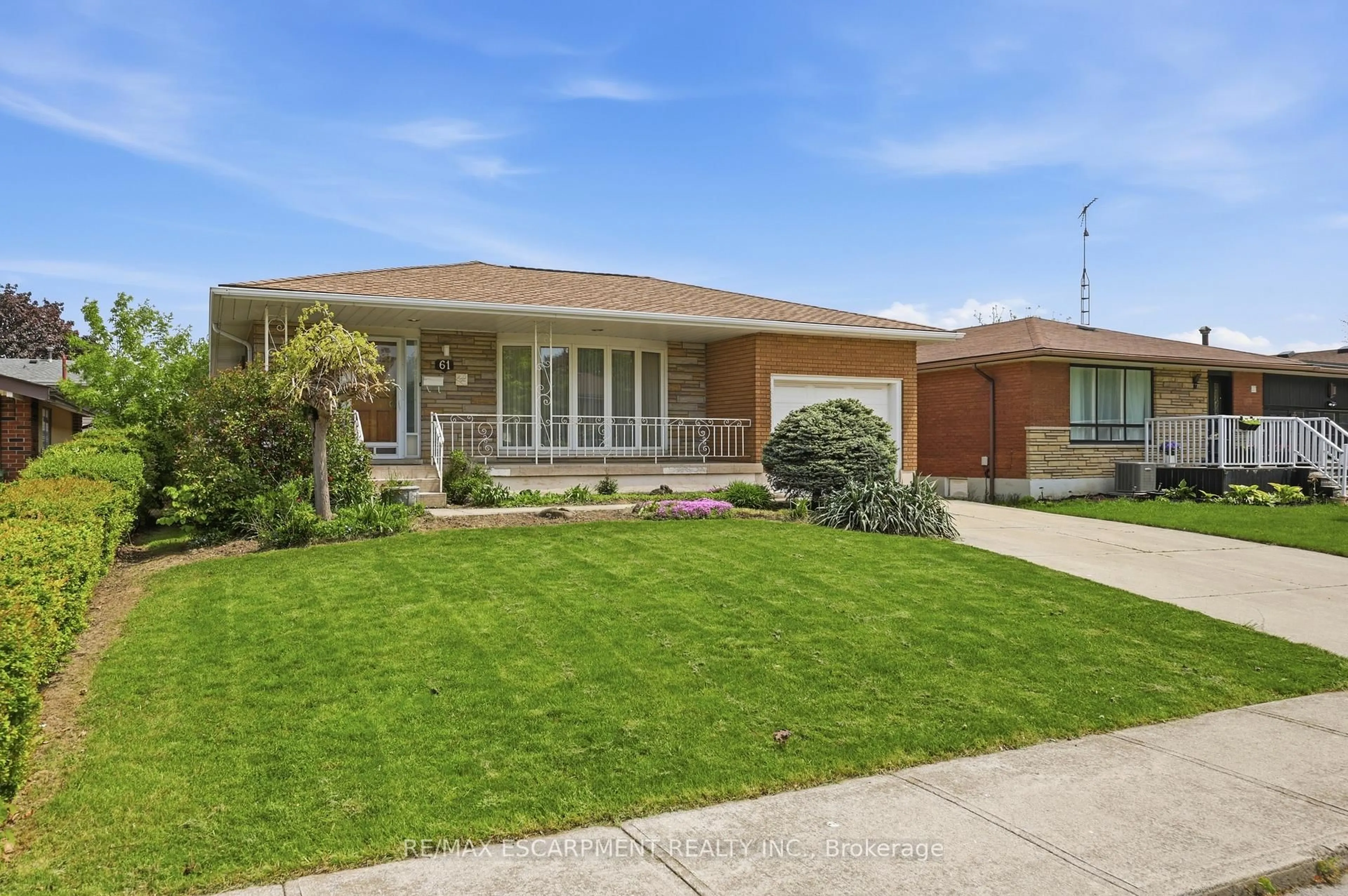 Home with brick exterior material, street for 61 BELLINGHAM Dr, Hamilton Ontario L8V 3R3