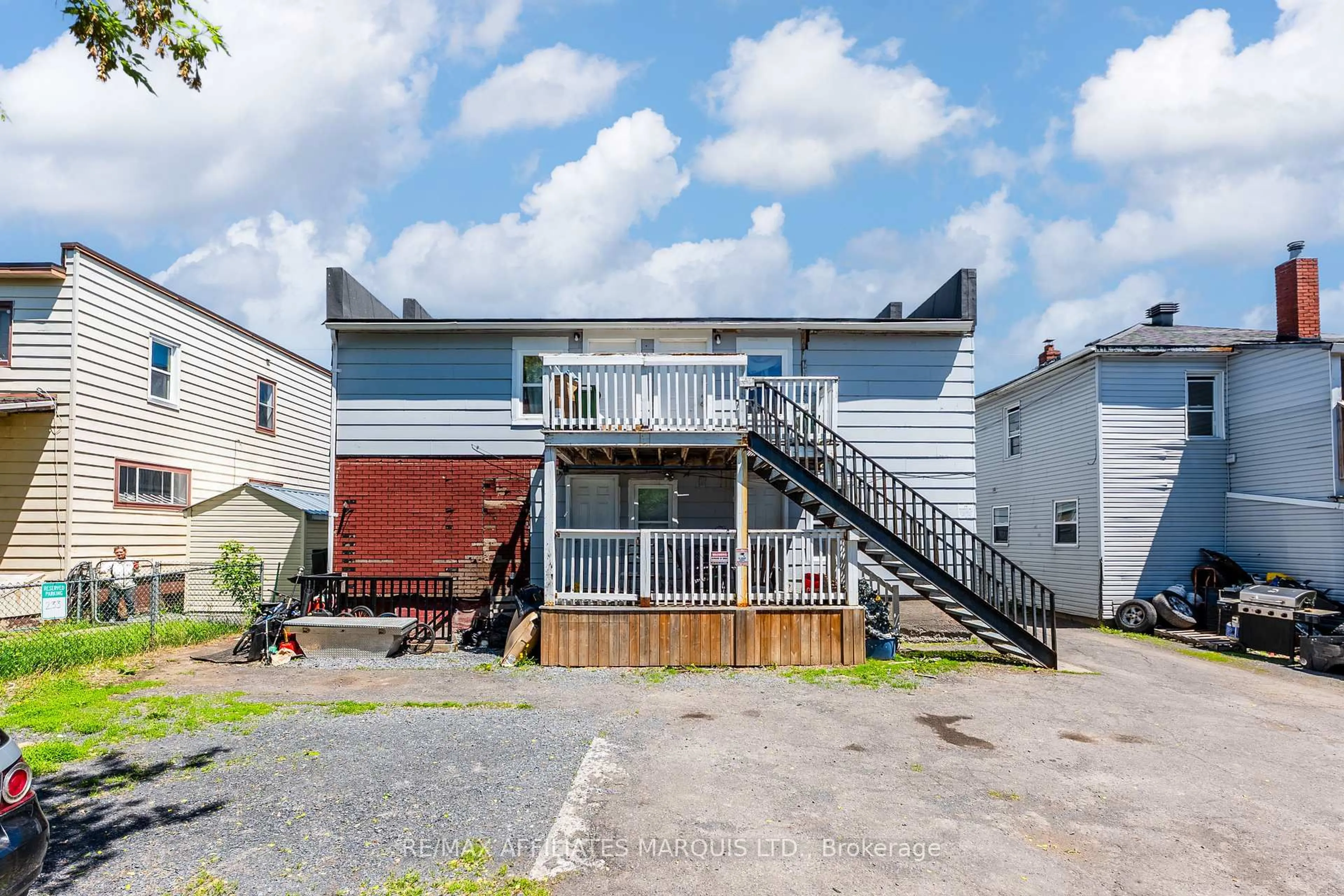 Unknown for 231 Louisa St, Cornwall Ontario K6H 4P9