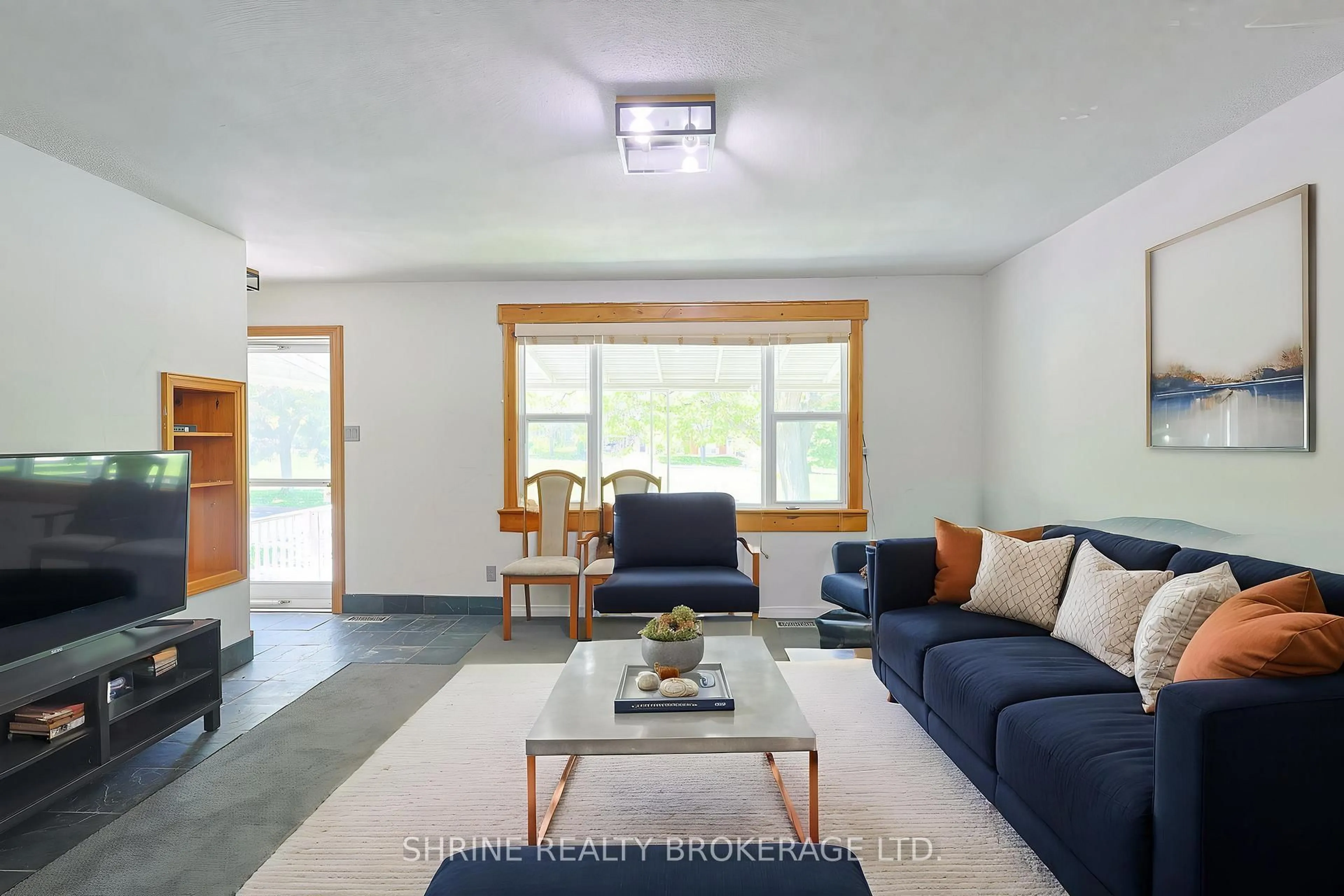 Living room with furniture, unknown for 743 Sevilla Park Pl, London East Ontario N5Y 4H9