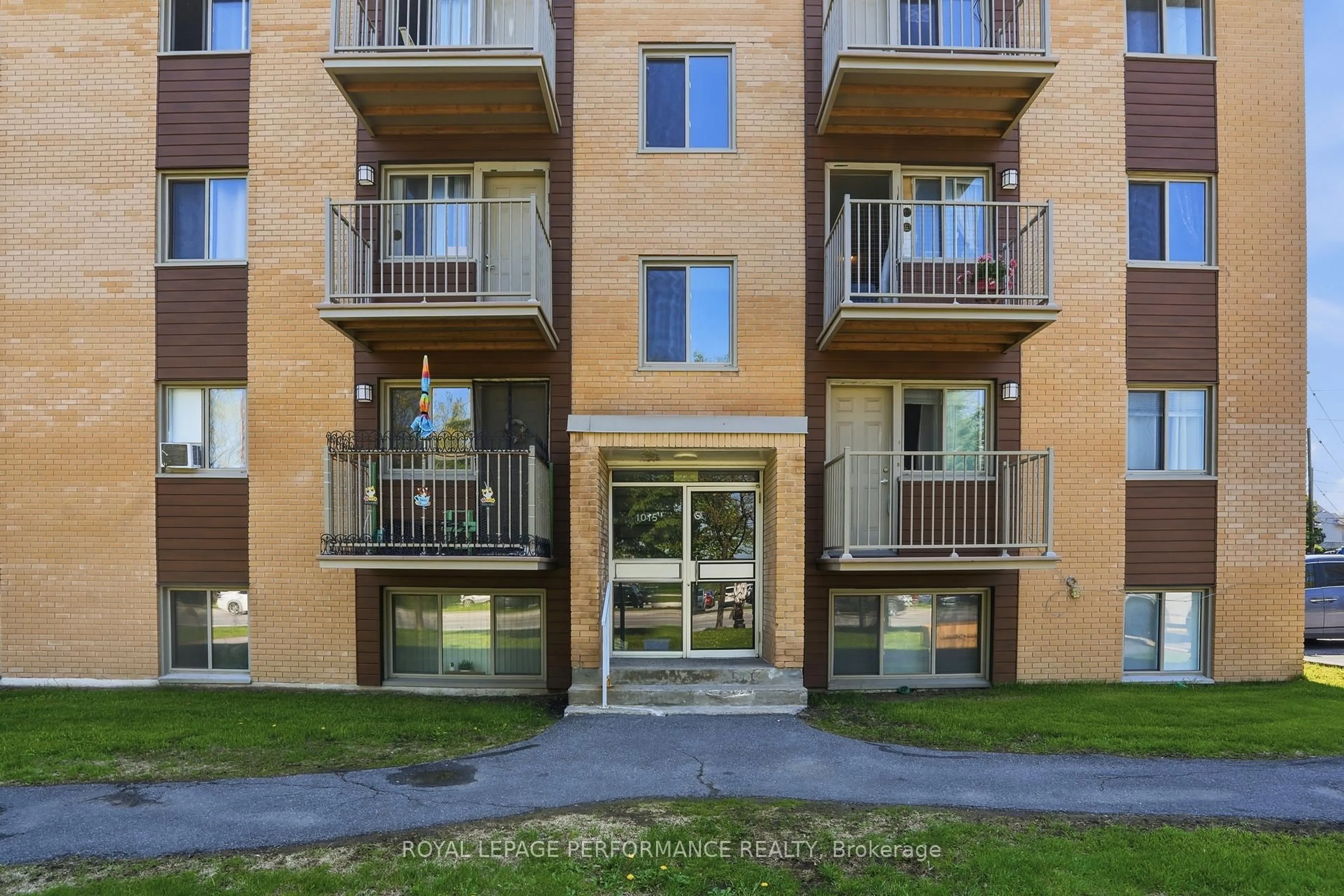 Unknown for 1015 Cartier Blvd #3, Hawkesbury Ontario K6A 2Y4