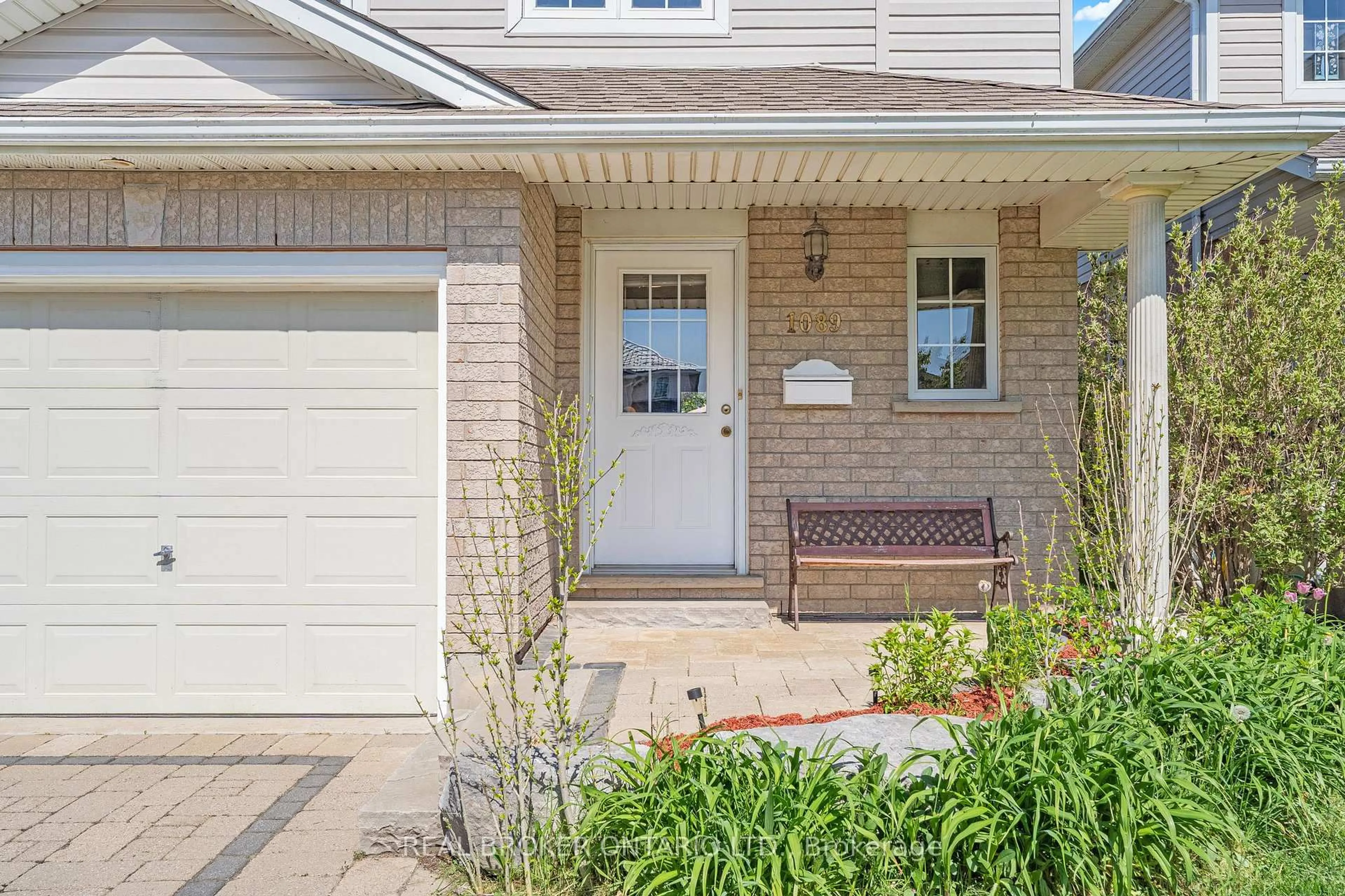 Home with brick exterior material, street for 1089 Copper Leaf Cres, Kitchener Ontario N2E 3W4