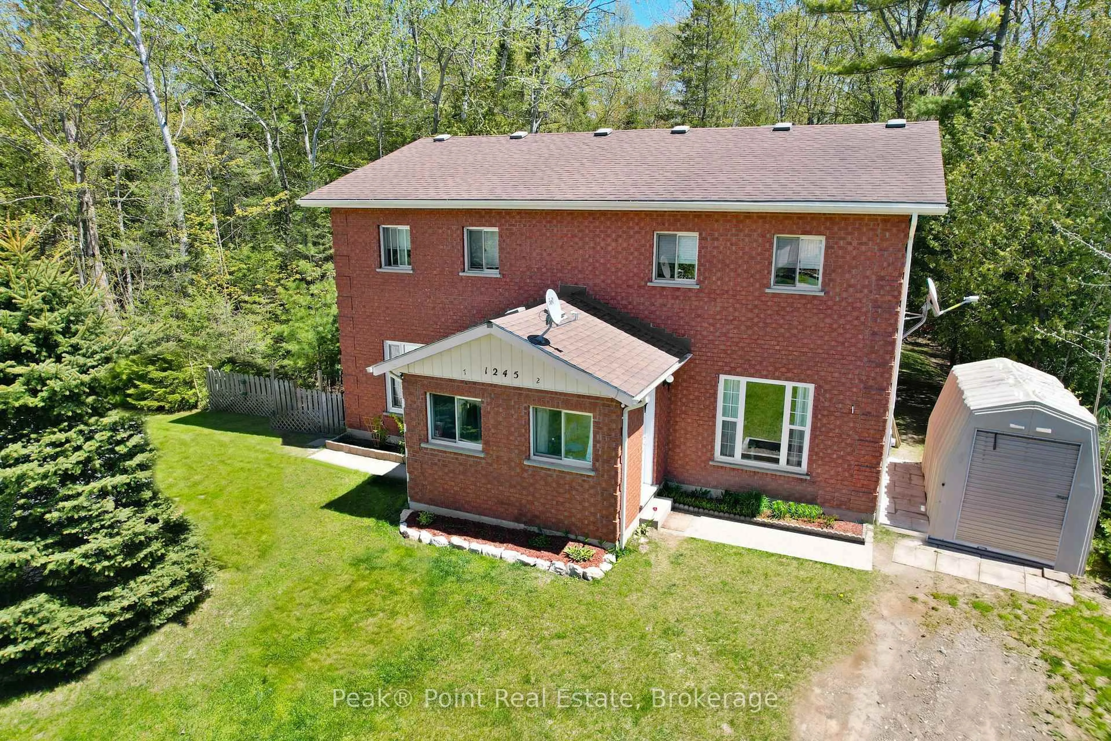 A pic from outside/outdoor area/front of a property/back of a property/a pic from drone, unknown for 1245 SAUBLE FALLS Rd, South Bruce Peninsula Ontario N0H 2G0