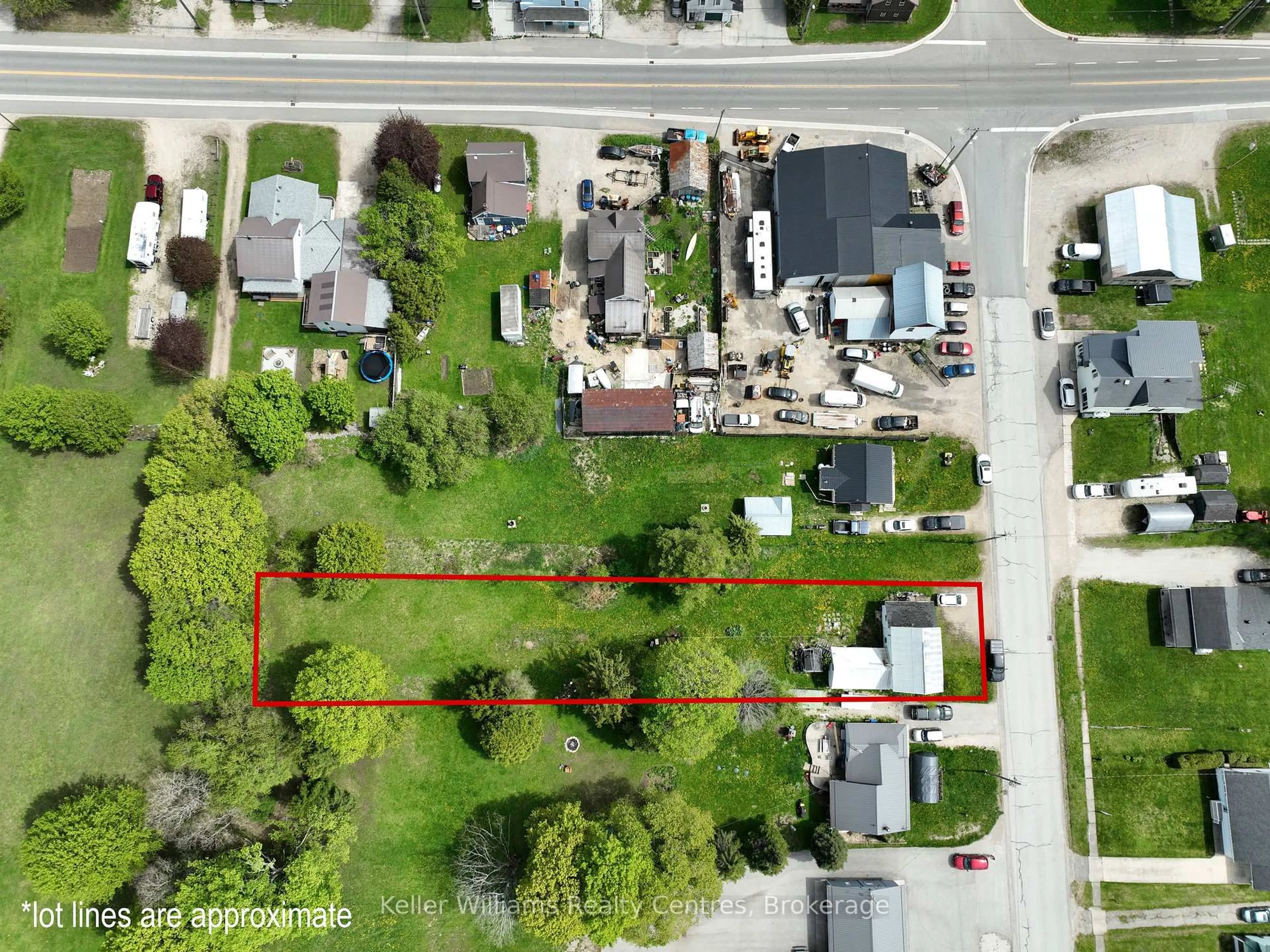 A pic from outside/outdoor area/front of a property/back of a property/a pic from drone, street for 580307 Sideroad 60, Chatsworth Ontario N0H 1C0