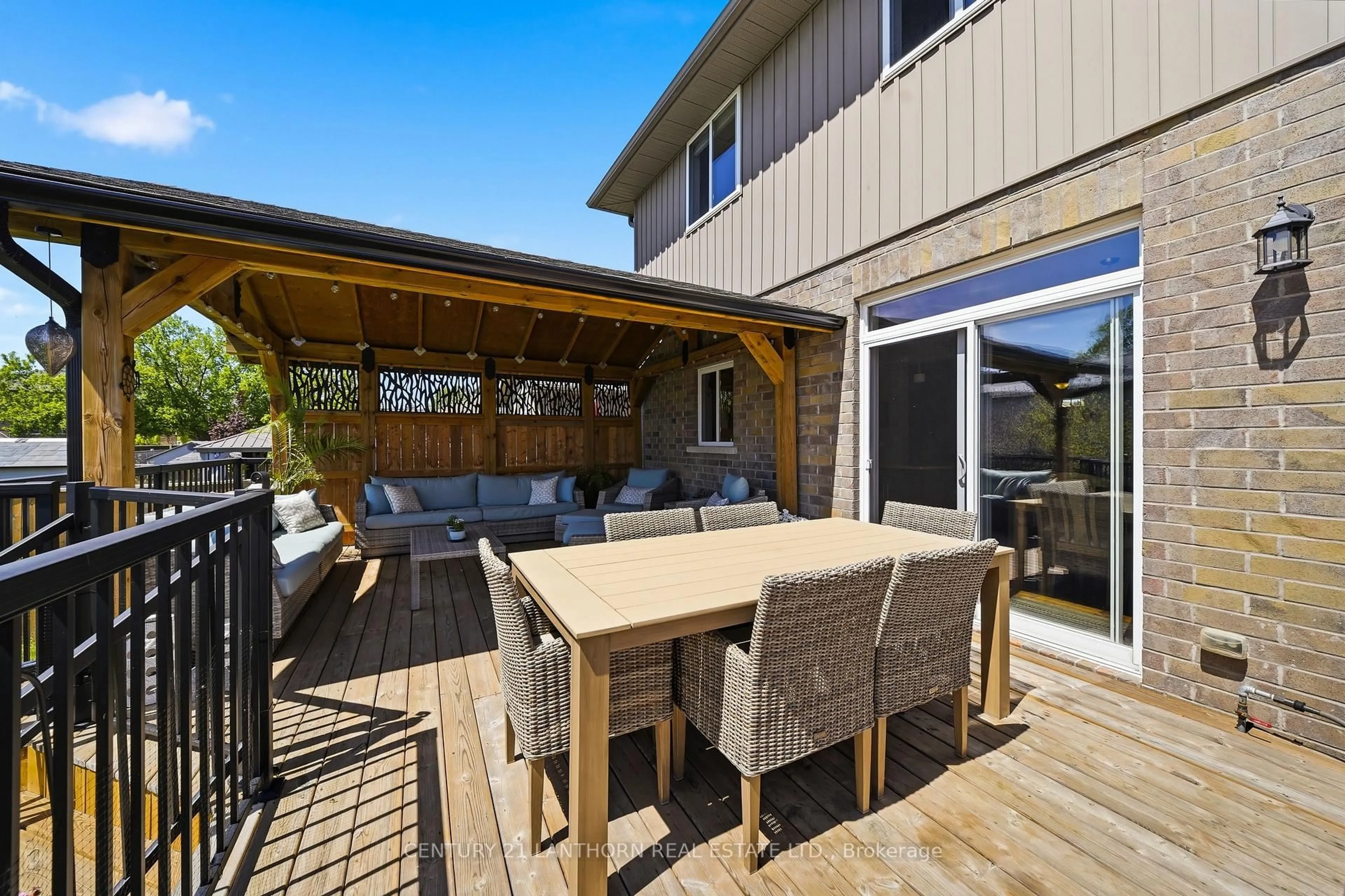 Patio, street for 17 Cavendish Dr, Belleville Ontario K8N 0C2