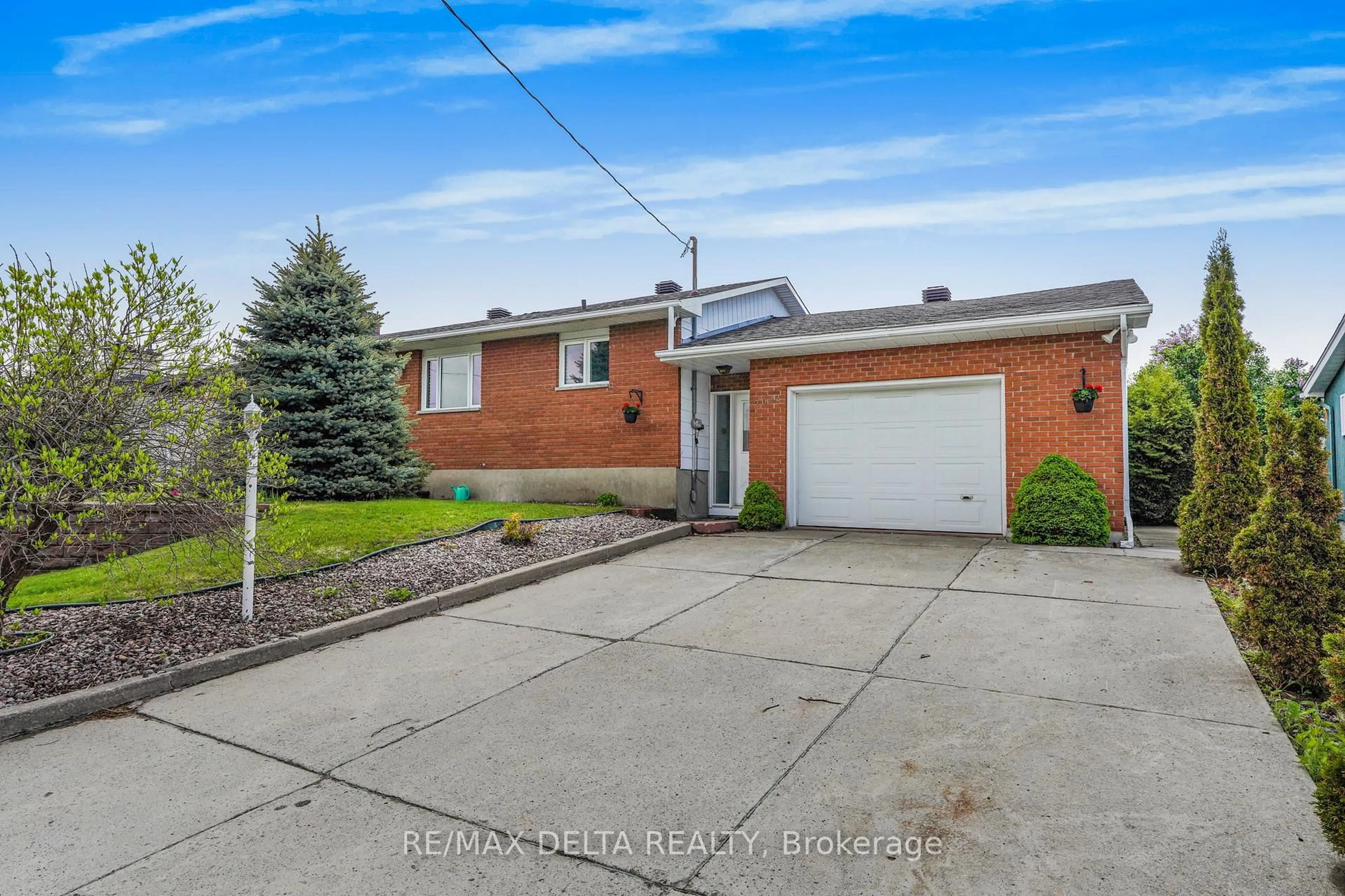 Home with brick exterior material, street for 2022 Patricia St, Clarence-Rockland Ontario K4K 1C1