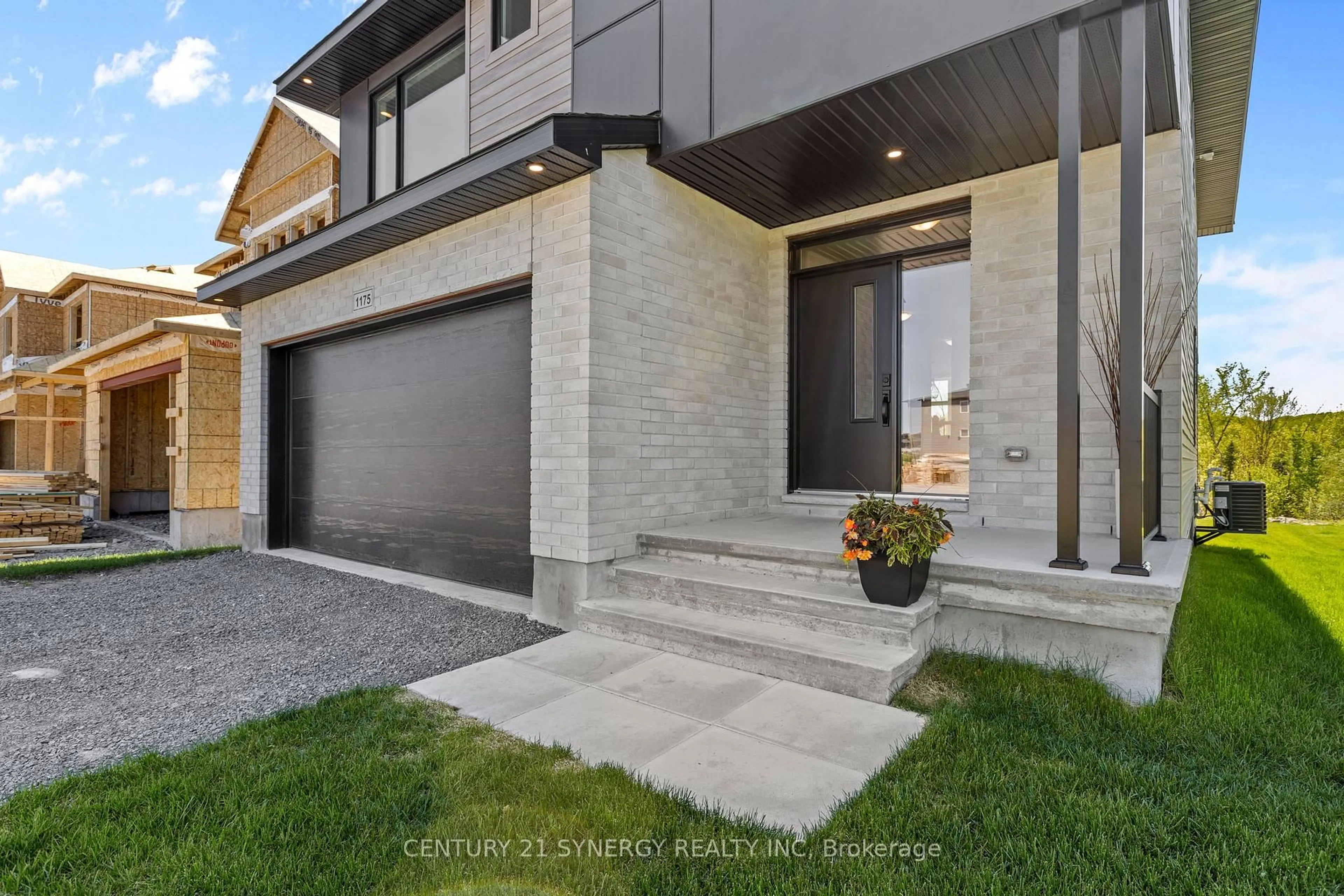 Home with brick exterior material, street for 1175 Bronze Ave, Clarence-Rockland Ontario K4K 0M9