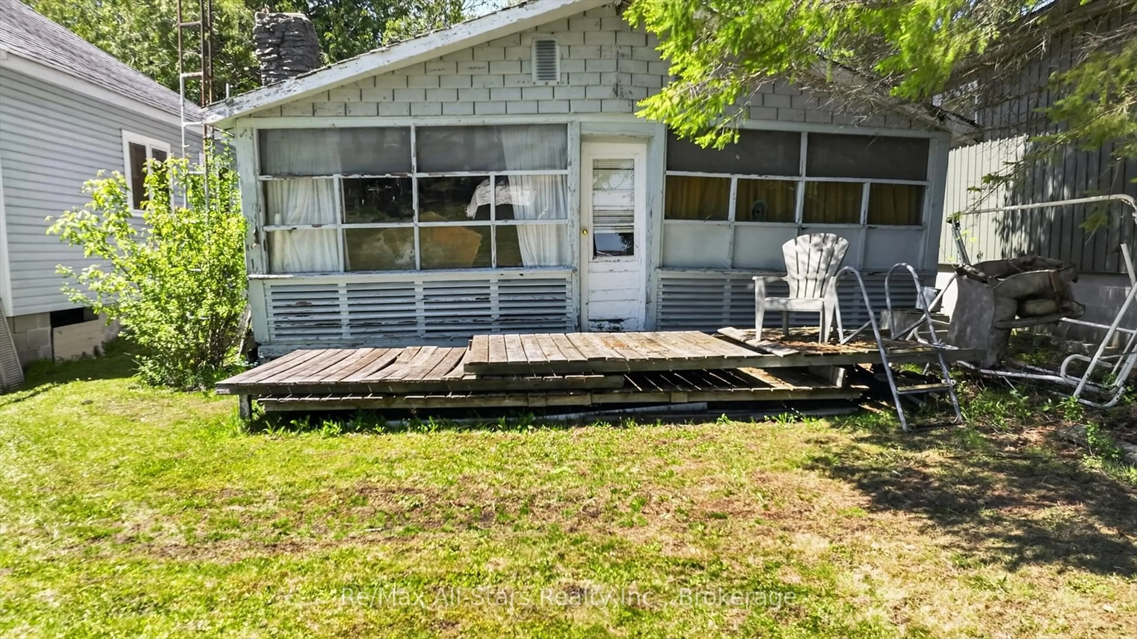 Unknown for 26 LAKE St, Kawartha Lakes Ontario K0M 1K0
