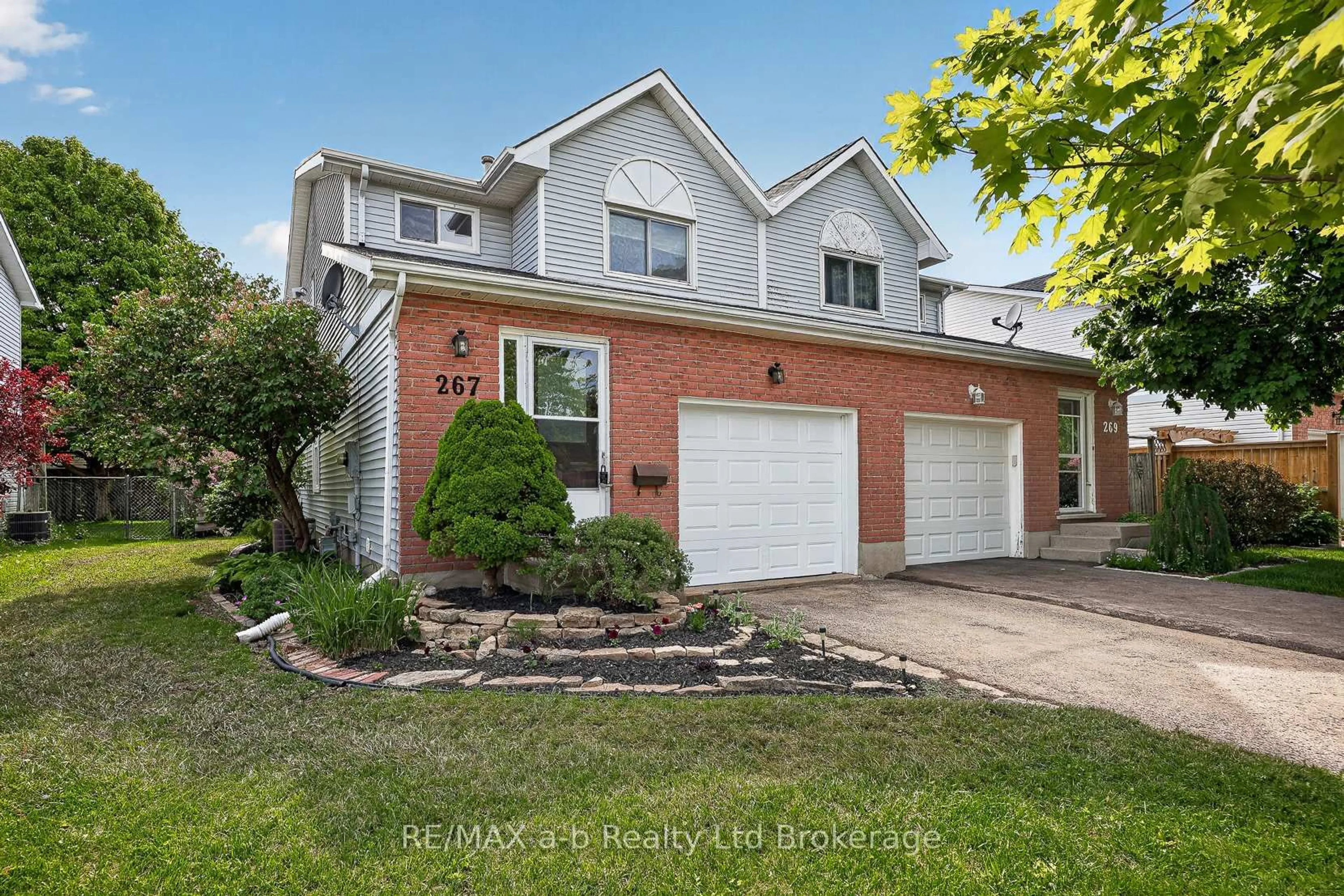 Home with brick exterior material, street for 267 Beckett Rd, Ingersoll Ontario N5C 3X4