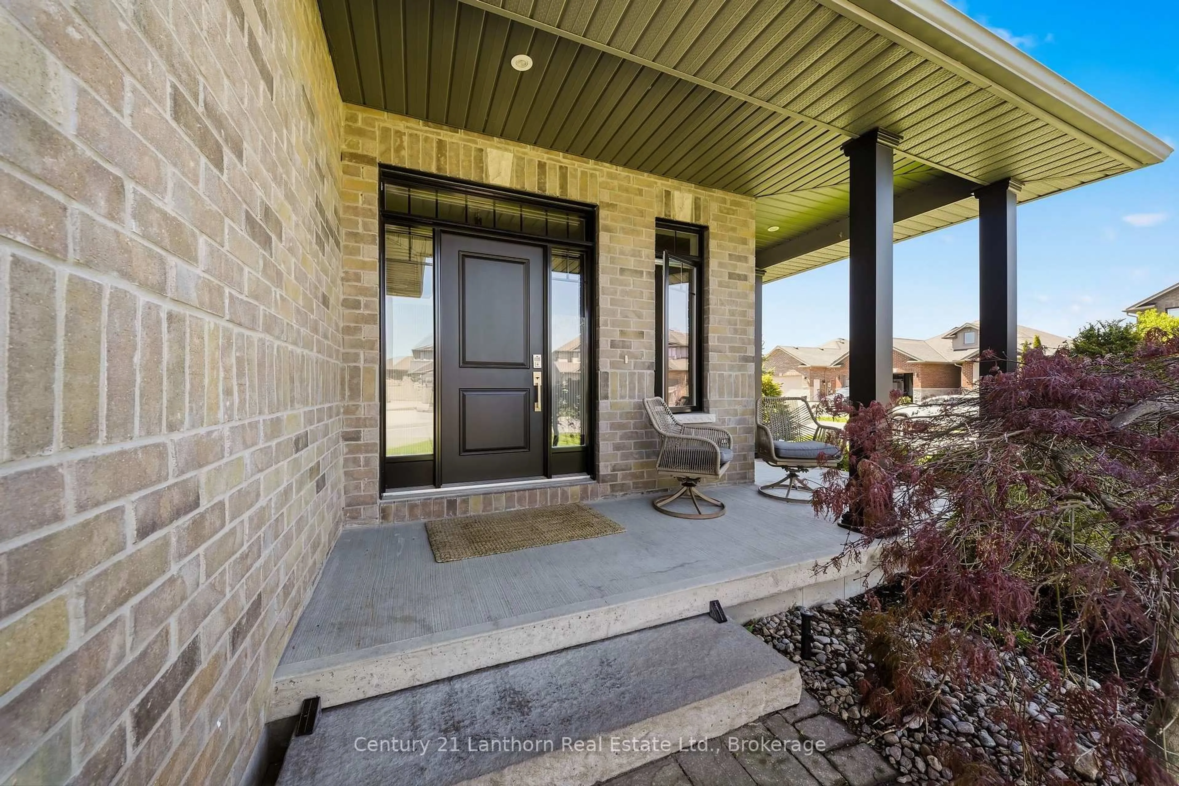 Indoor entryway for 63 Scenic Dr, Belleville Ontario K8N 0C6